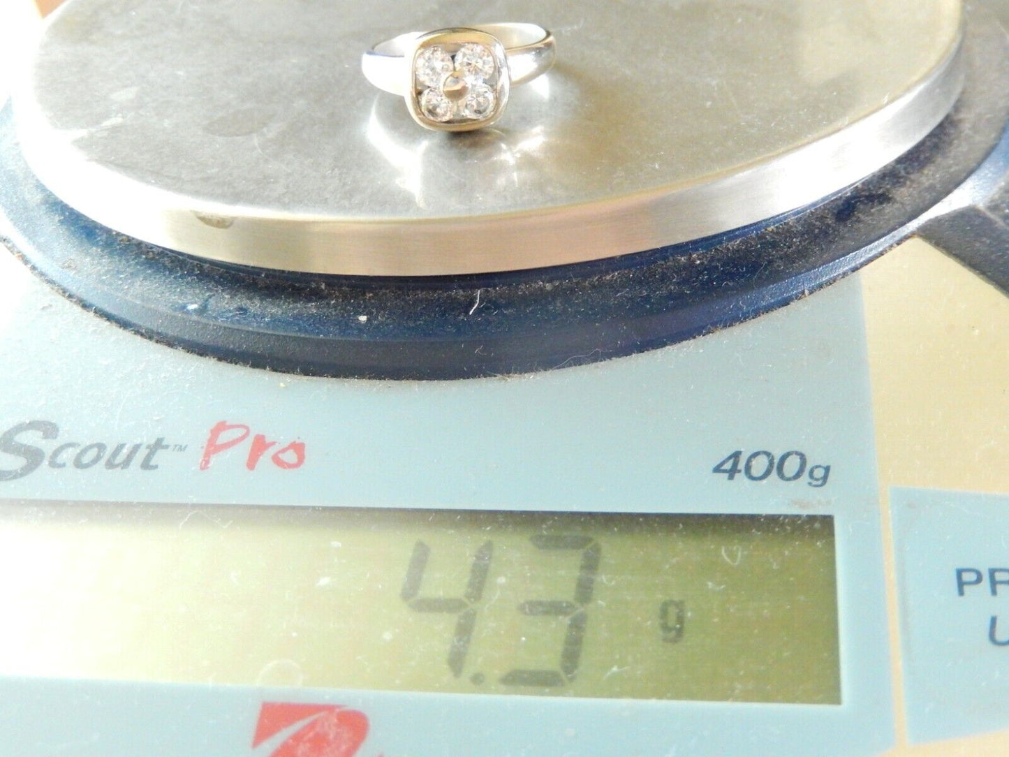 *VINTAGE* Sterling Silver Ladies Four Round Cut CZ Stones Ring