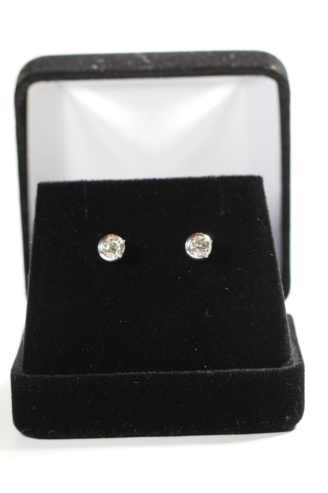 New! 14K White Gold 1.57 CT TW Natural Diamond Screw Back Stud Earrings