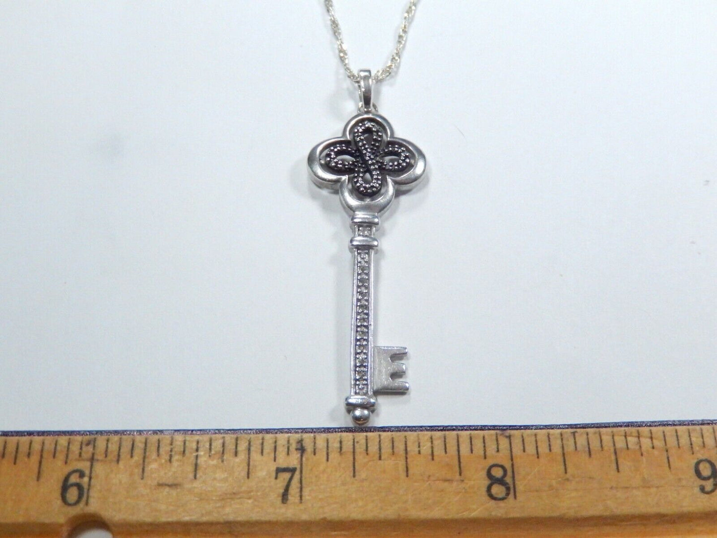 *VINTAGE* Sterling Silver Real White & Black Diamond Key Pendant w/24" Chain