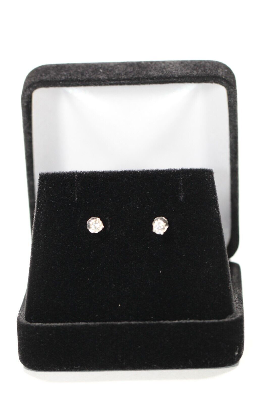 New!! 14K White Gold .31 CT TW Natural Diamond I-2 / G-H Screw Stud Earrings
