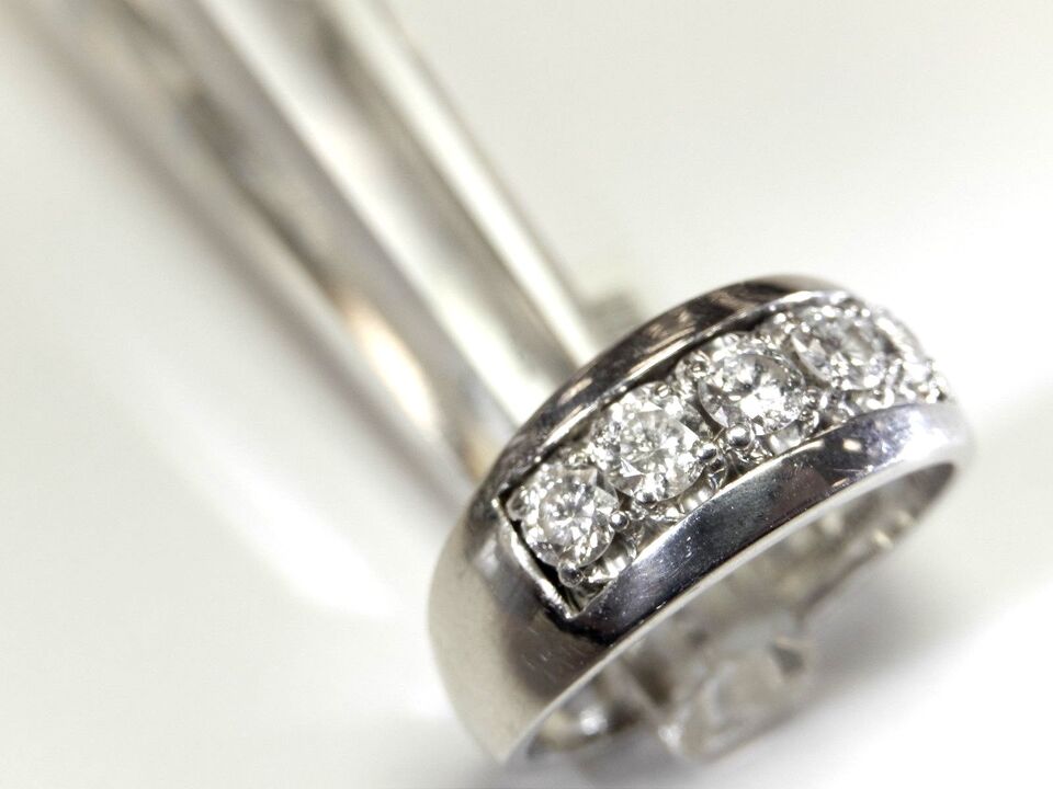 Men's White Gold Natural 5 Diamond Wedding Ring Approx. Size 10.5