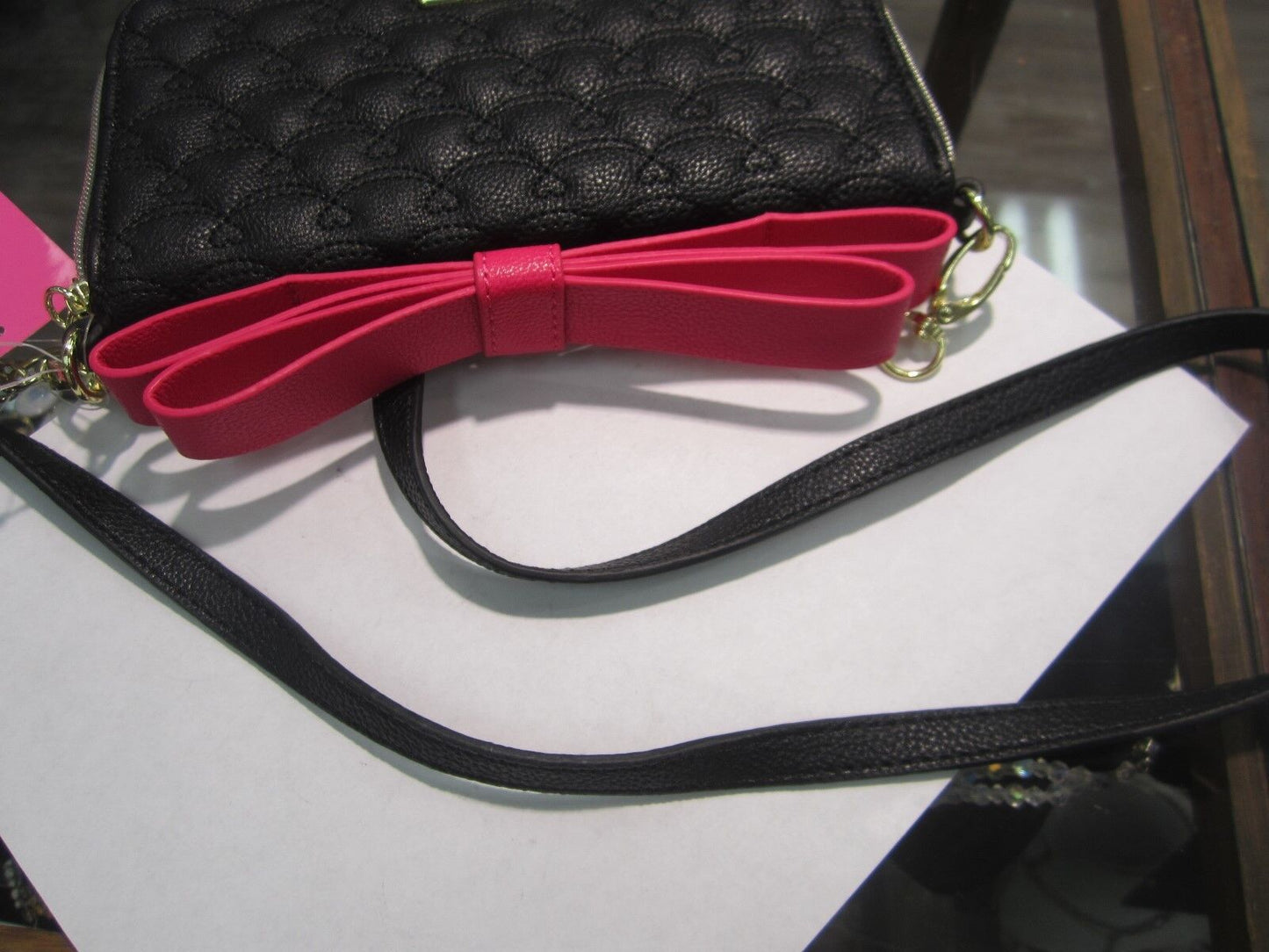 BETSEY JOHNSON Wallet Pink TOP BOW Zipper Zip Around Purse clutch On a String