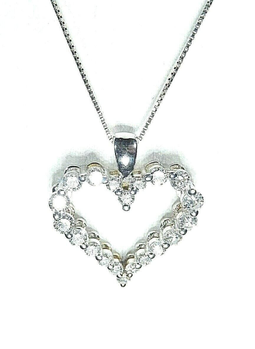 *VINTAGE* 18K White Gold Round Extremely Bright VVS 1CT Diamond Heart Pendant