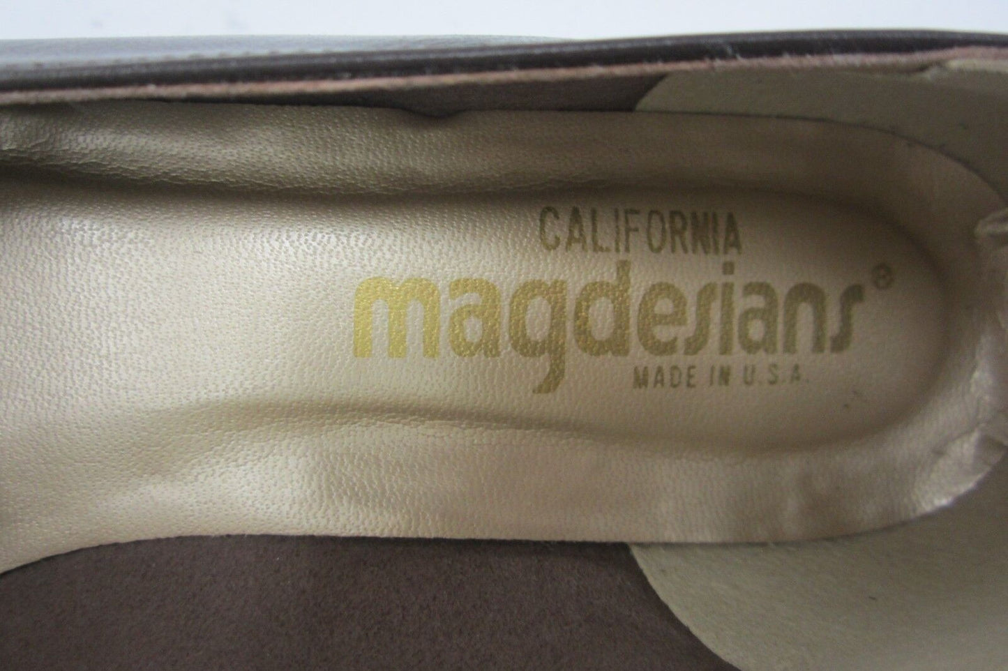 *NICE* CALIFORNIA MAGDESIAN'S Brown Cordovan Leather 1 1/4" heels Size 9.5N