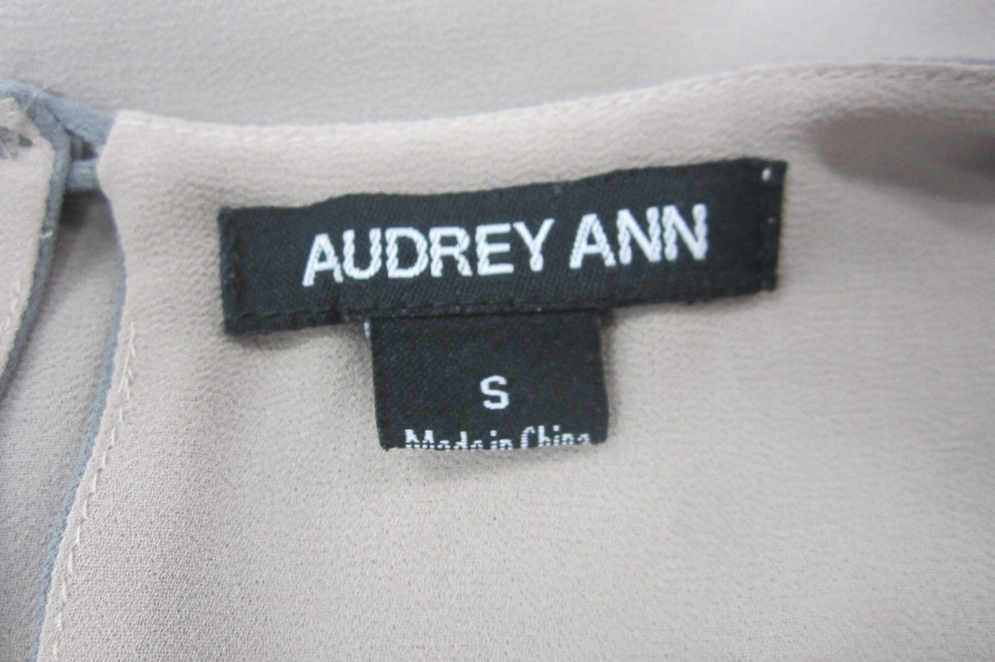 AUDREY ANN SUPER CUTE Women's Grey Sheer w/ Silver Beaded Collar Blouse Top S