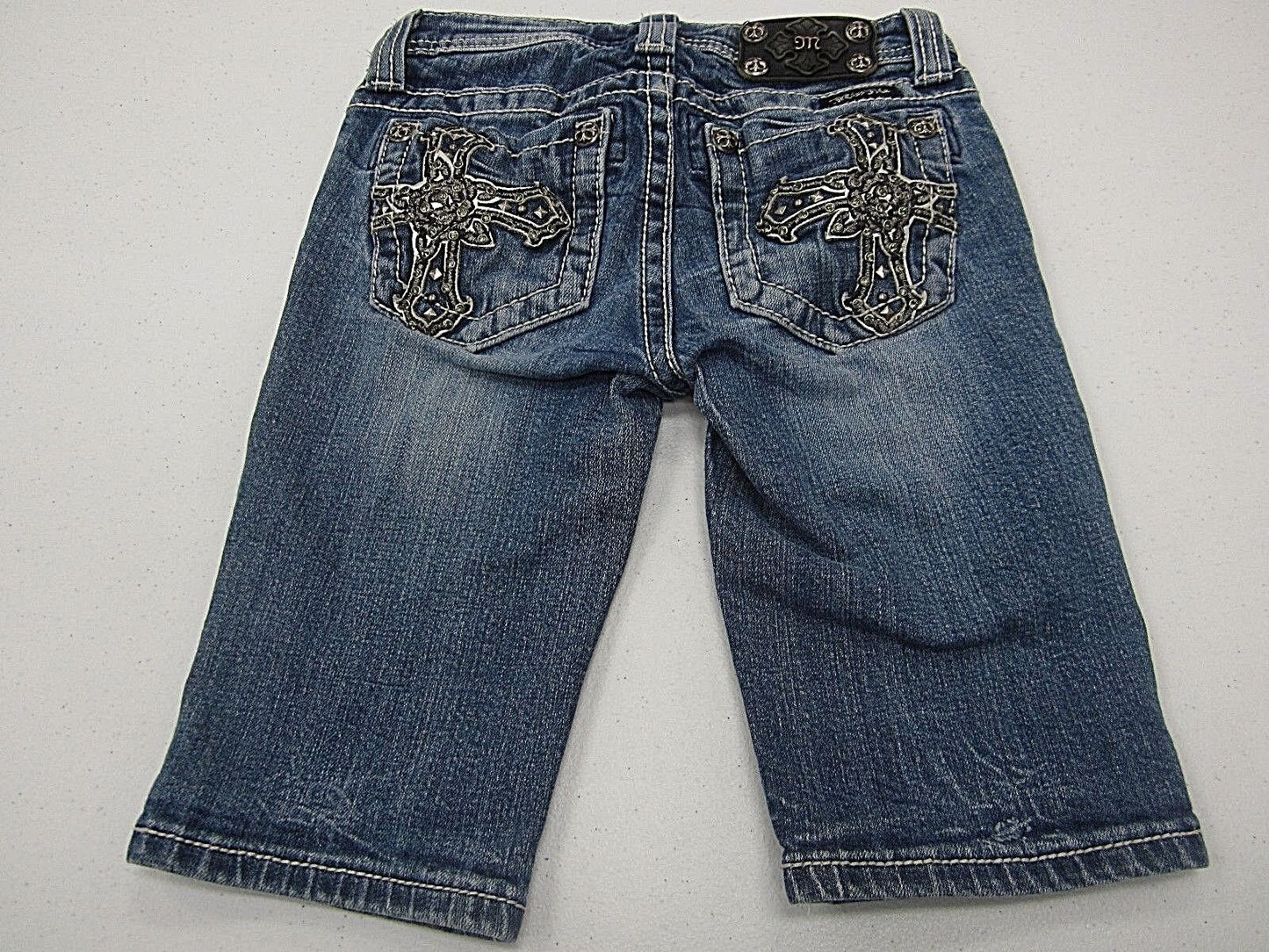 VERY NICE Miss Me Bermuda Girls Denim Cross Shorts JK6074M Size 14 x 10" Long