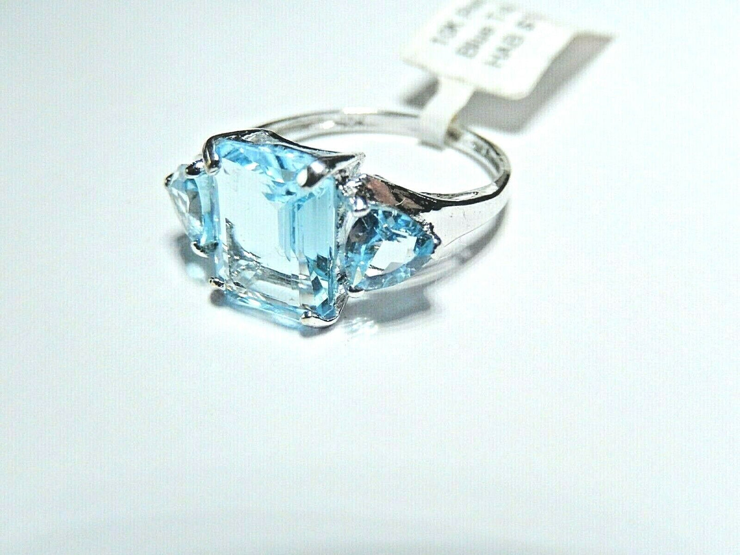 *NWT* 10K WHITE GOLD 4.00 CT SWISS BLUE TOPAZ 3 STONE RING SIZE 7.5