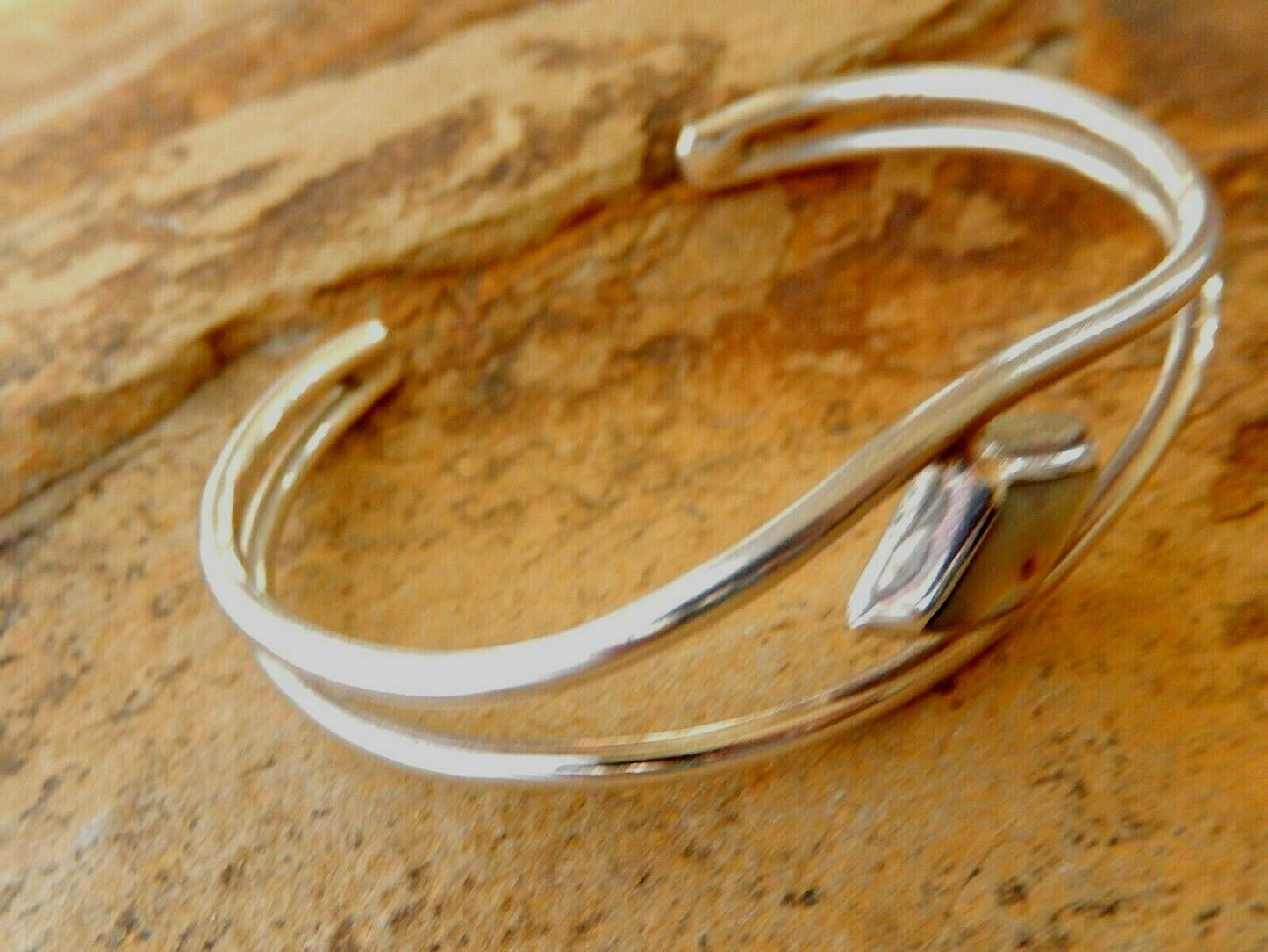 *VINTAGE* Native Amer Sterling Silver MOP Gemstone Cuff Bracelet 2.5" Ins Diam
