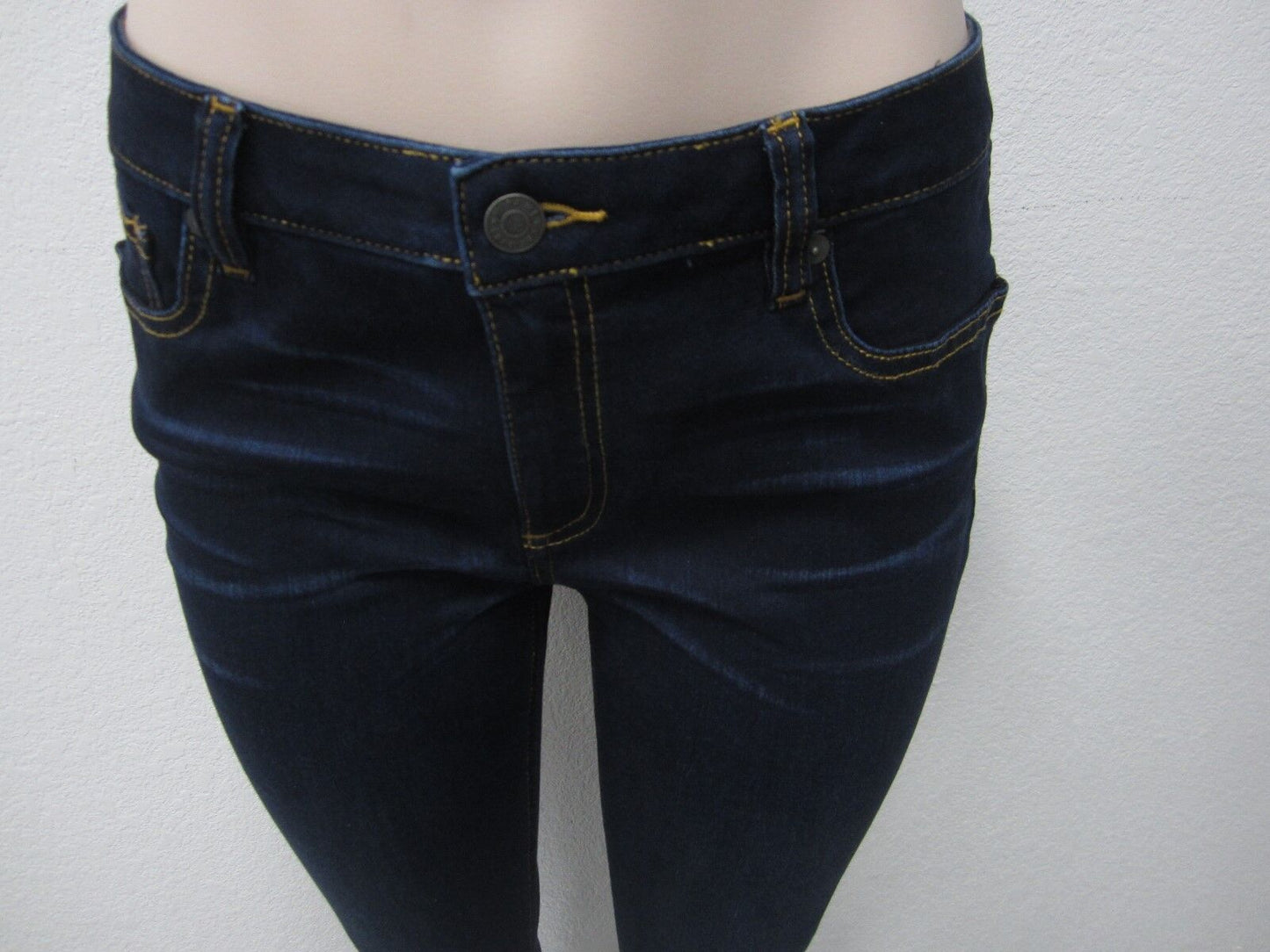 NWT Miss Me -CUTE Mid-Rise Super Skinny Dark Blue Jeans M1001G35 Size 30 X 27