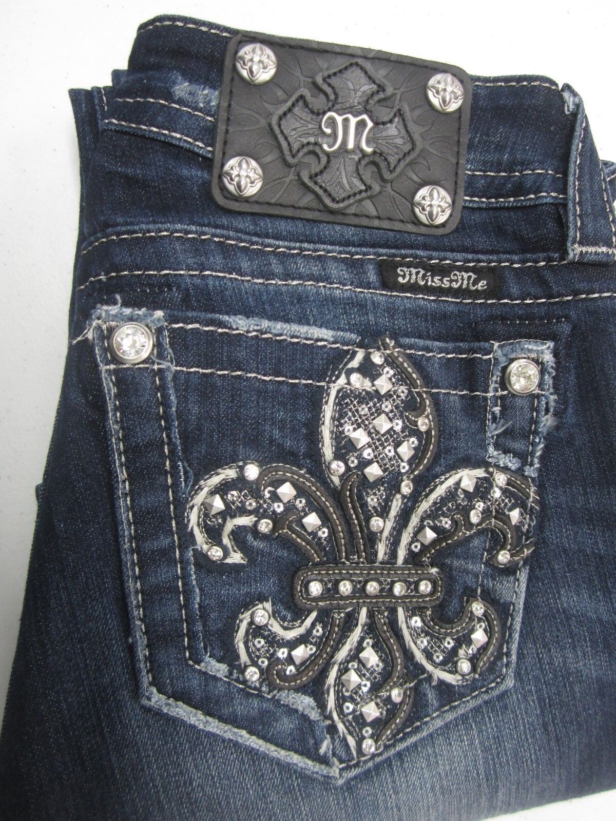 NWT Women's Miss Me Jeans Signature Boot W25 L32 Super Cute Jeans!!
