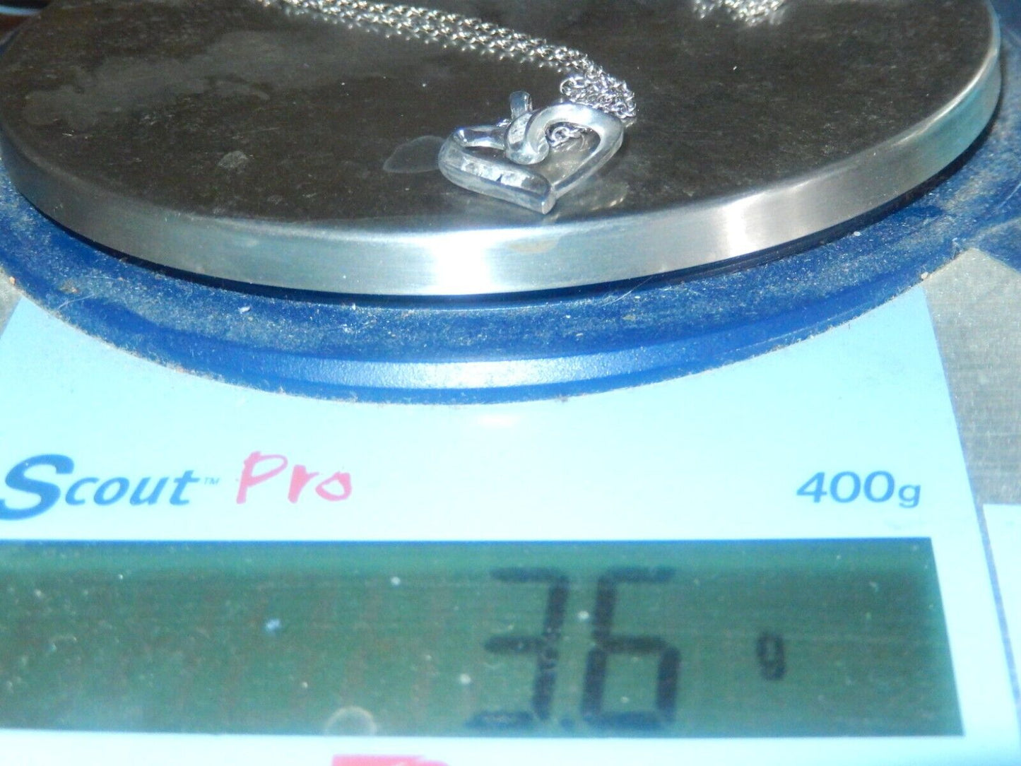 *VINTAGE* 10K White Gold Diamond Heart Pendant w/18"chain