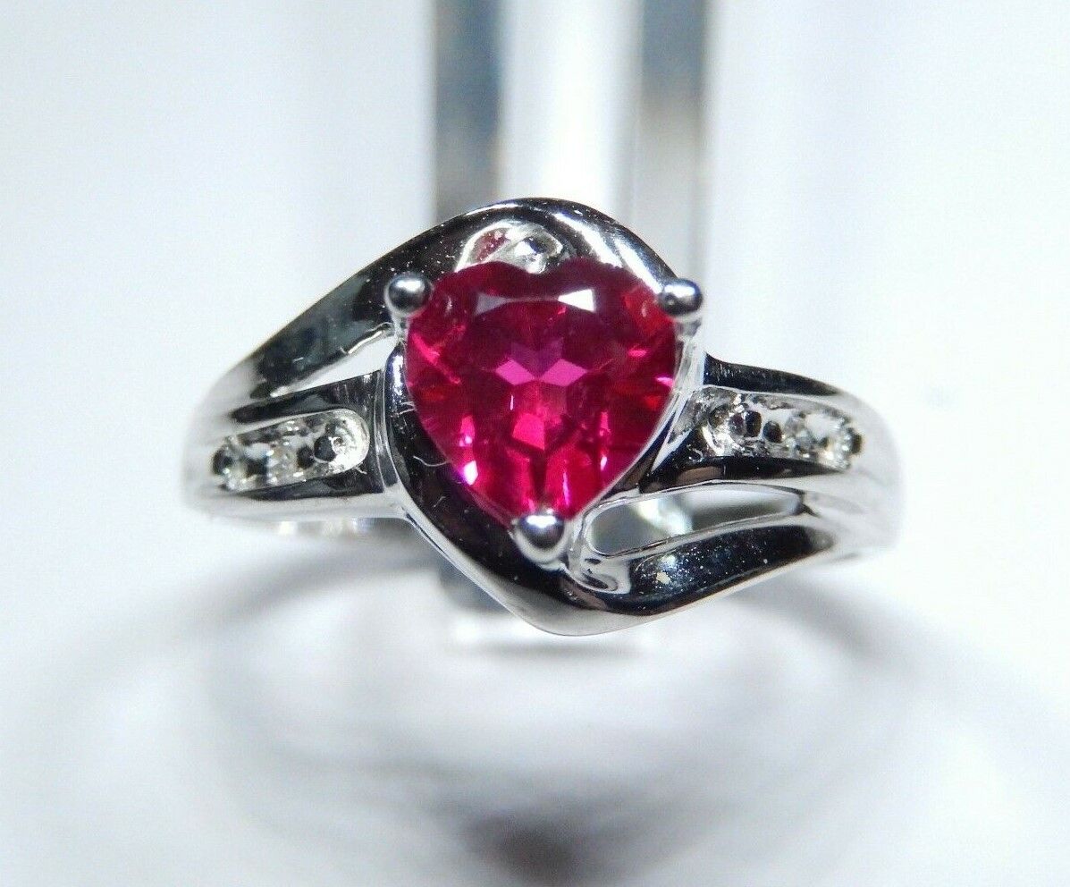 *NEW* 10k White Gold .75ct Heart Shape Red Ruby & Diamond Ring Size 7.5