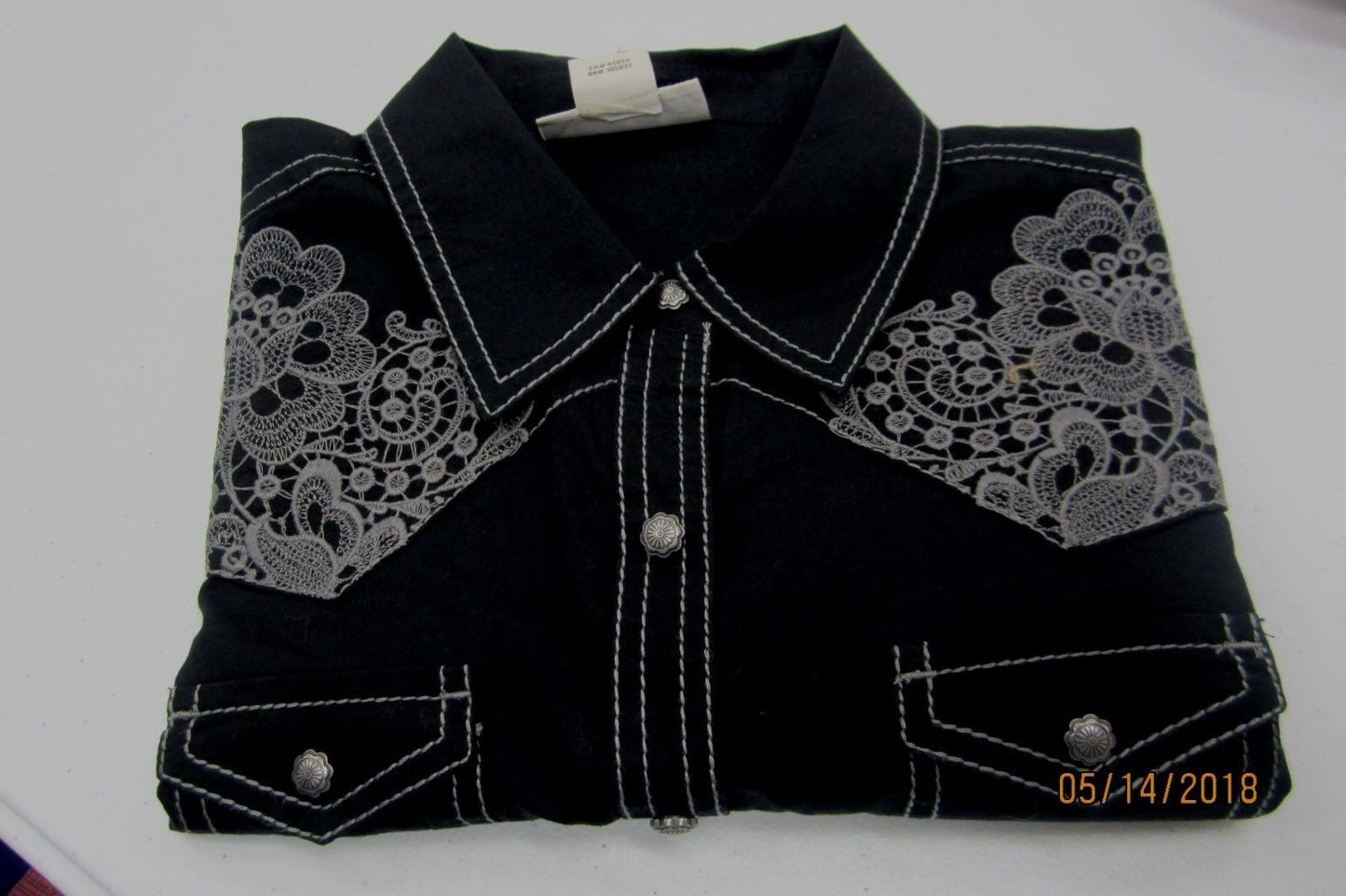 NWT Ariat Women's Lottie Snap Shirt w/Lace Embroidered Yoke - Black Size S/P