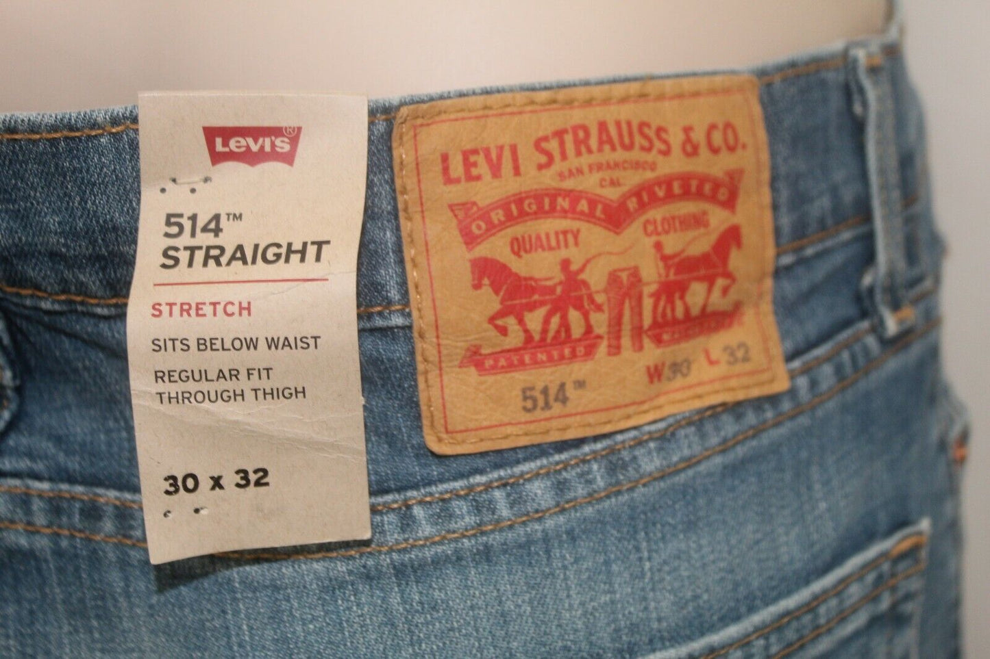 *NWT* Men’s LEVI'S 514 Straight Reg Fit Stretch Blue Jeans - Size W30 x L32