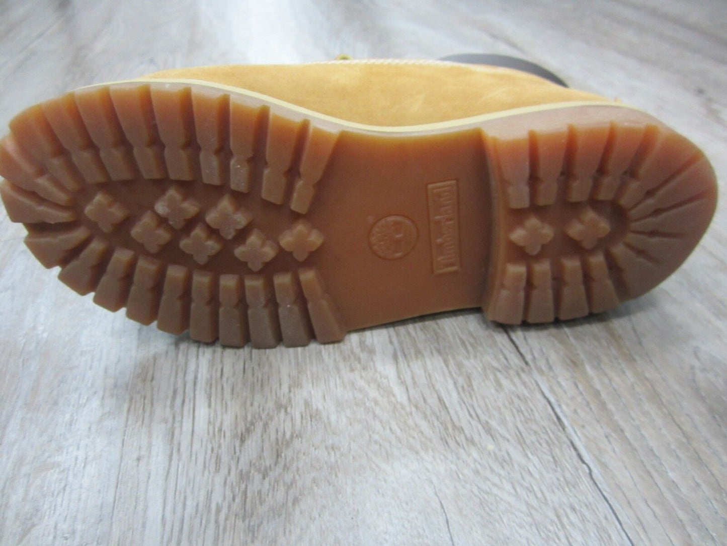 NICE Timberland Men's Youths Boot 6 Inch Premium 12909 Wheat Nubuck Size 5.5M