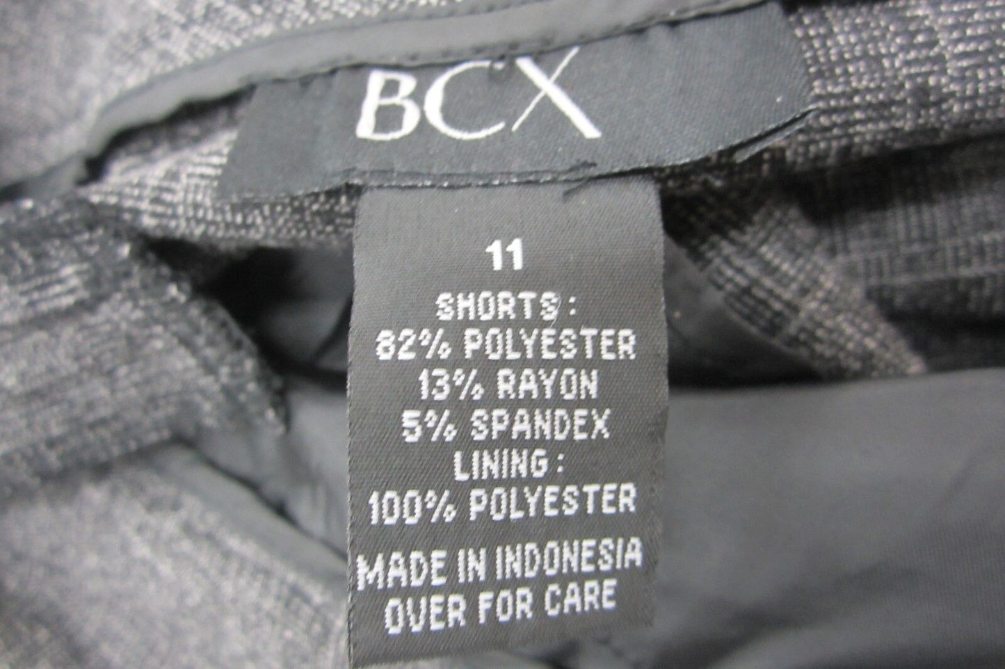 *NWT* BCX CUTE Cuffed Walking Shorts Modernist Charcoal/Black Size 11