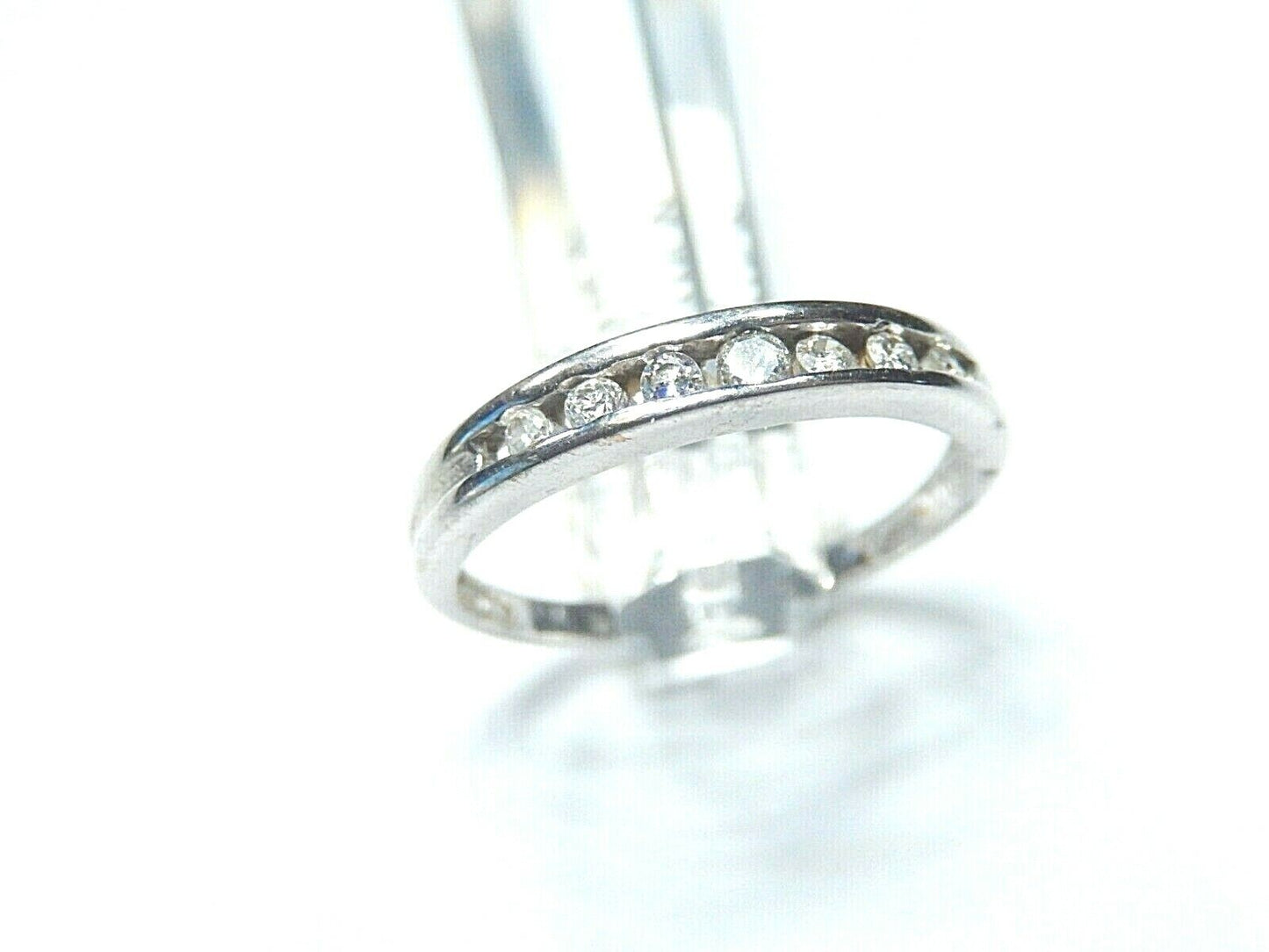 *NWT* 10K White Gold 7 Diamond Wedding / Anniversary 3mm Band Ring Size 6.5