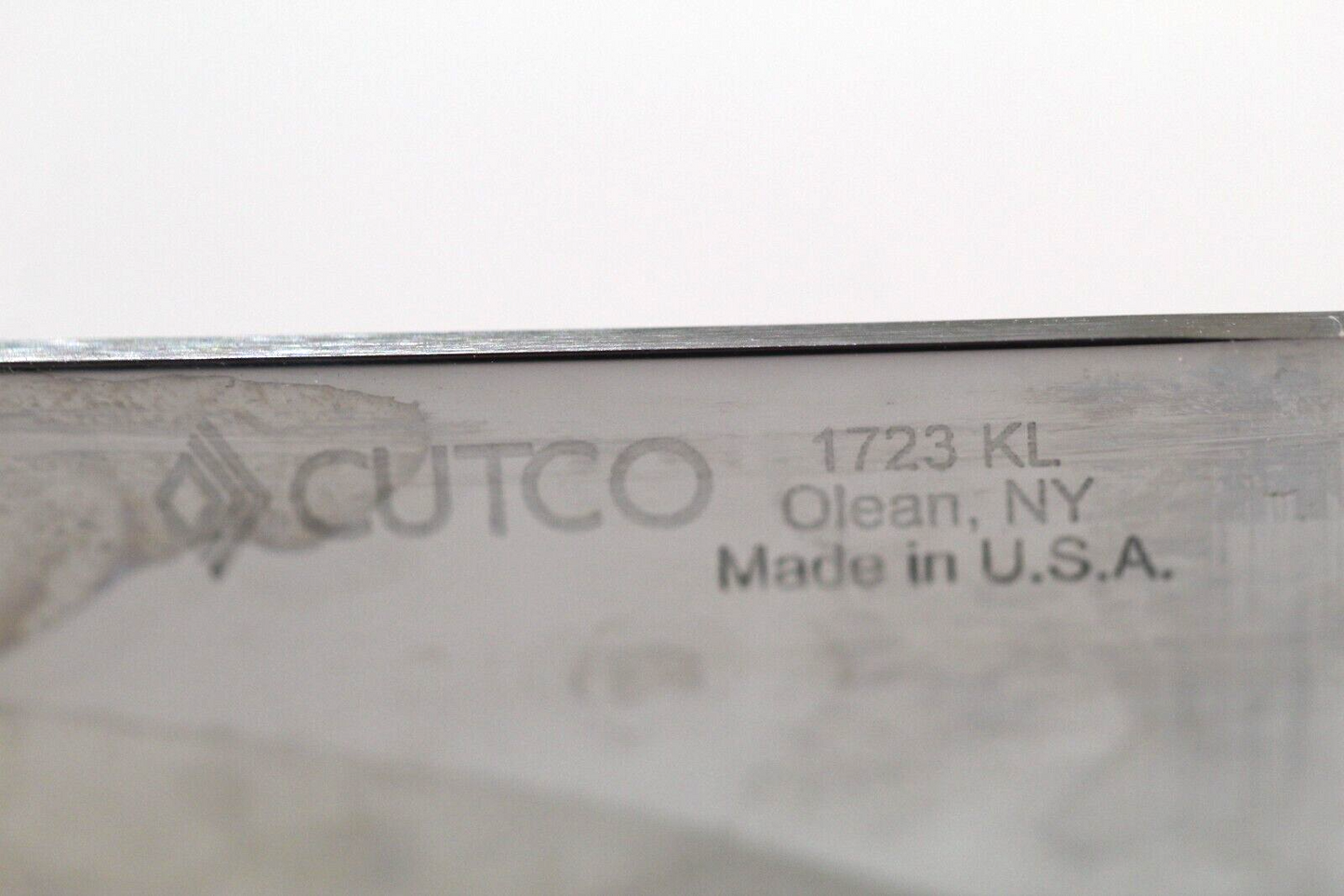 CUTCO Serrated Edge Carver Knife 1723 KL - 9" Blade