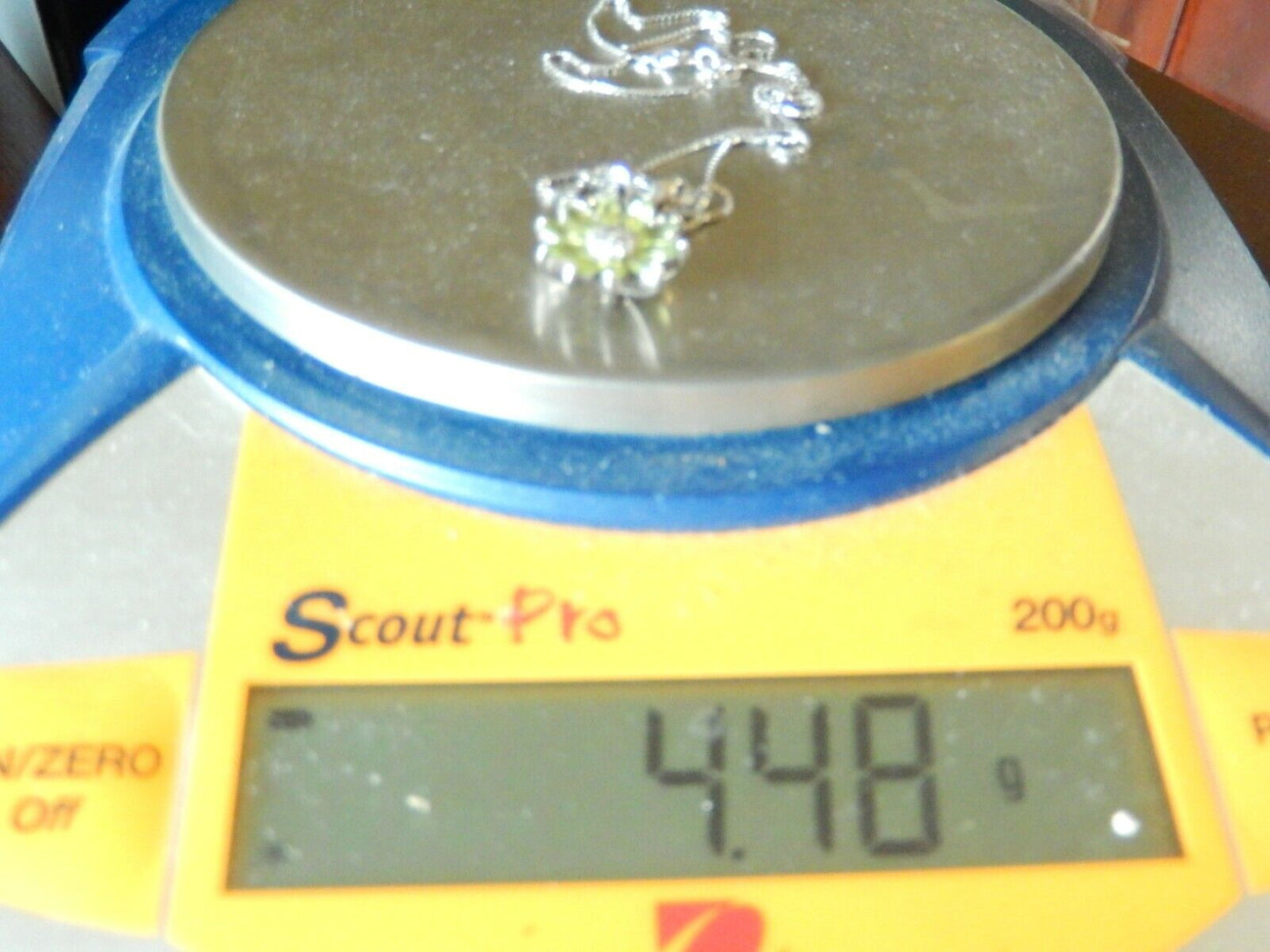 *VINTAGE*14k White Gold Peridot & Diamond Flower Pendant w/14K WG 18" Box Chain