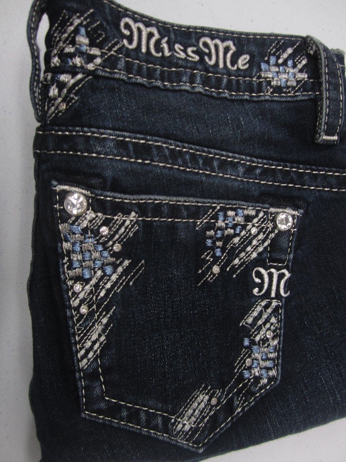 NWT Miss Me Relaxed Boot Jeans, XP7633BV - Dark Blue LOTS OF BLING Size 24 x 32