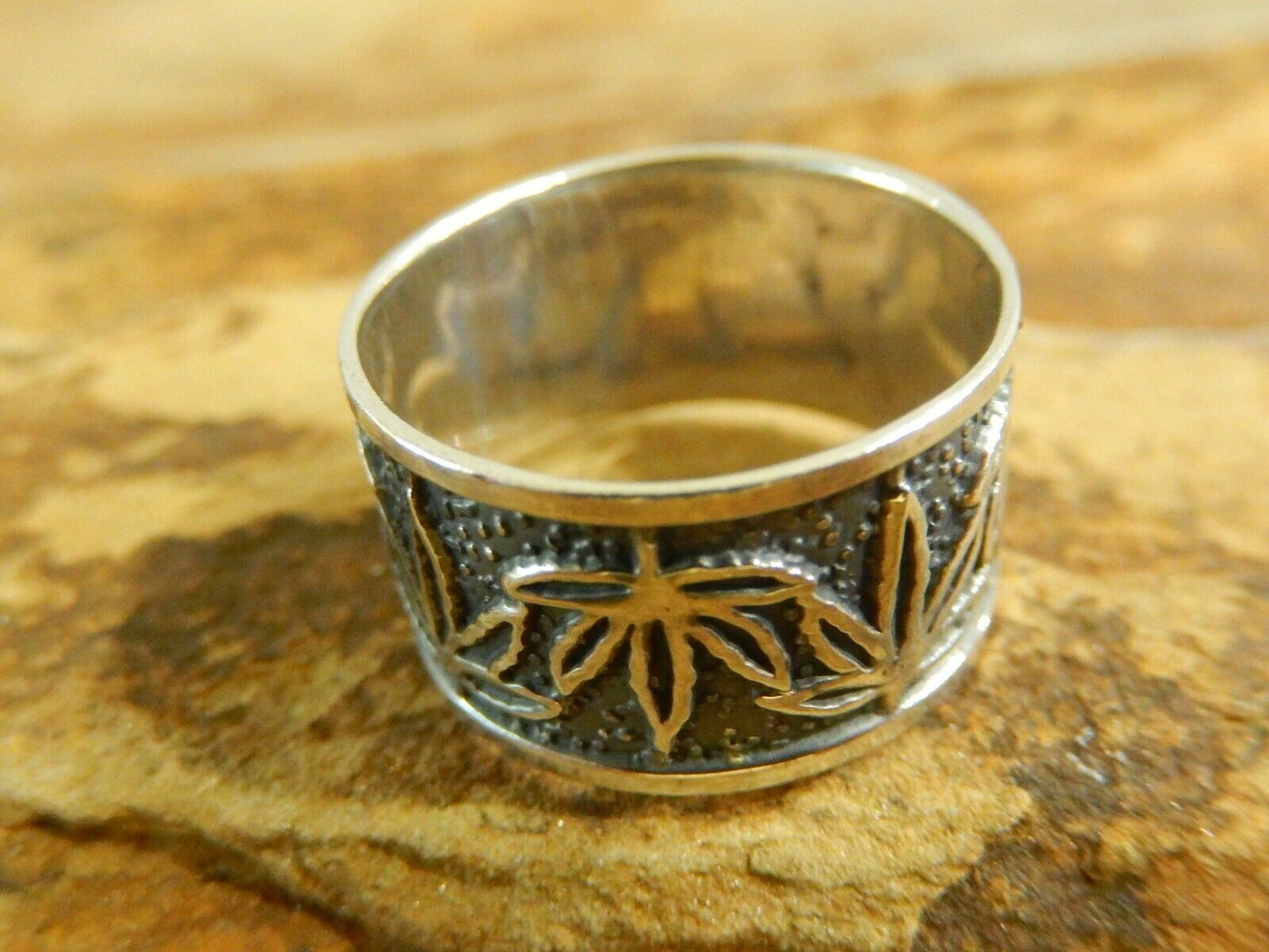 Vintage Marijuana Cannabis Leaf Rocker Biker Sterling Silver Ring Band 9.25