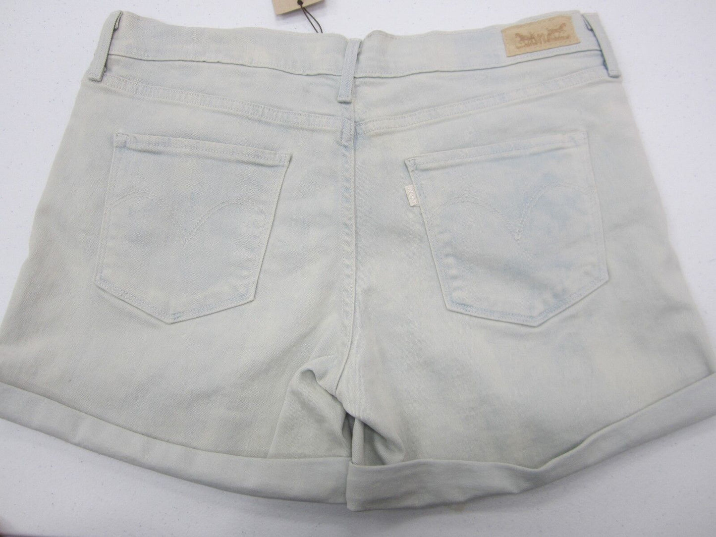 NWT LEVI'S Womens 5 Pocket Denim Faint Blue Jean Cuffed Shorts Size W30 x L4"