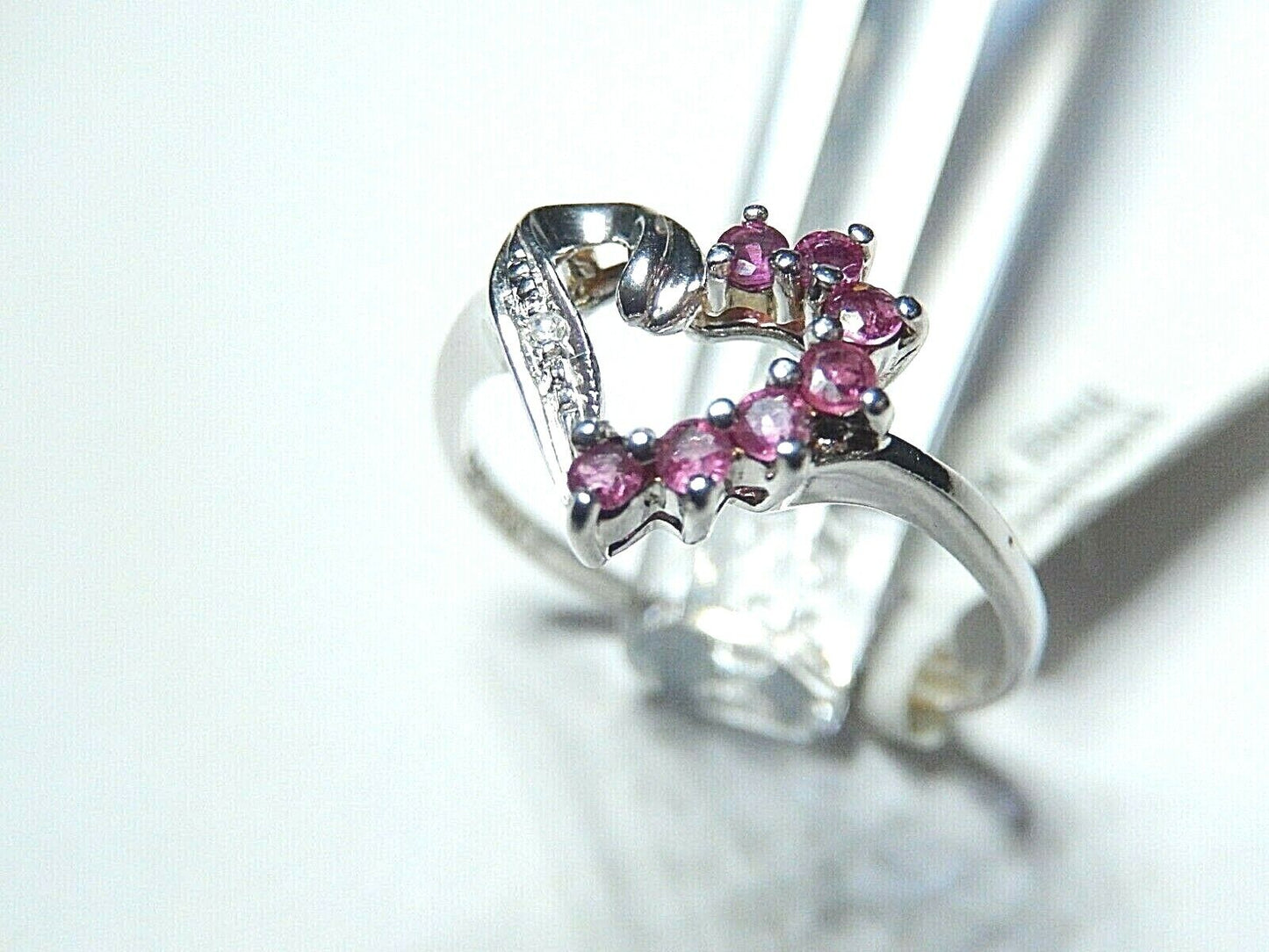 *NWT* 10kt White Gold Diamond & Ruby Heart Shaped Ring Sz. 7.25