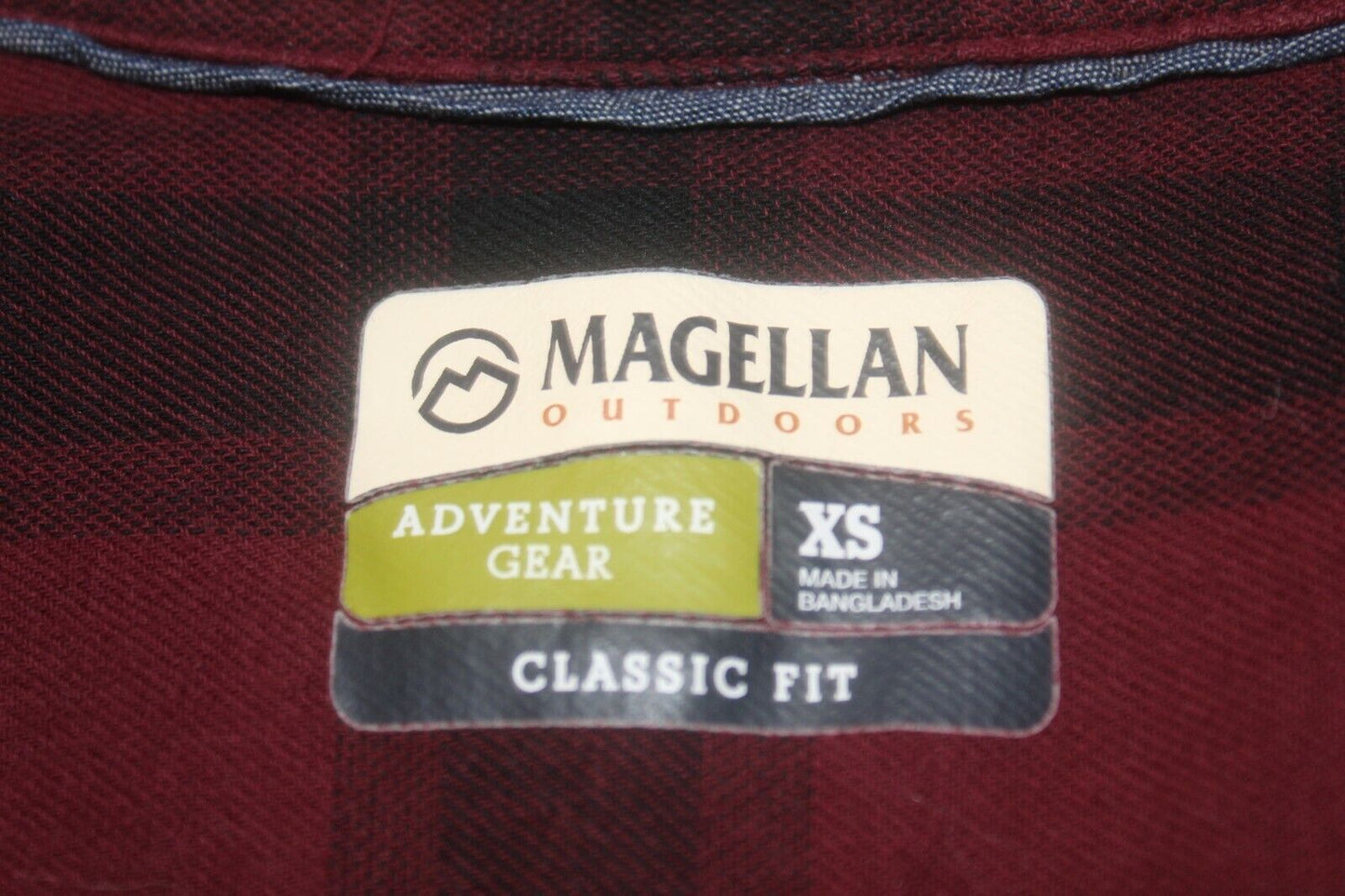 WOMEN'S SZ XS MAGELLAN MAROON PLAID ADVENTURE GEAR CLASSIC FIT 2 POCKET SHIRT.
