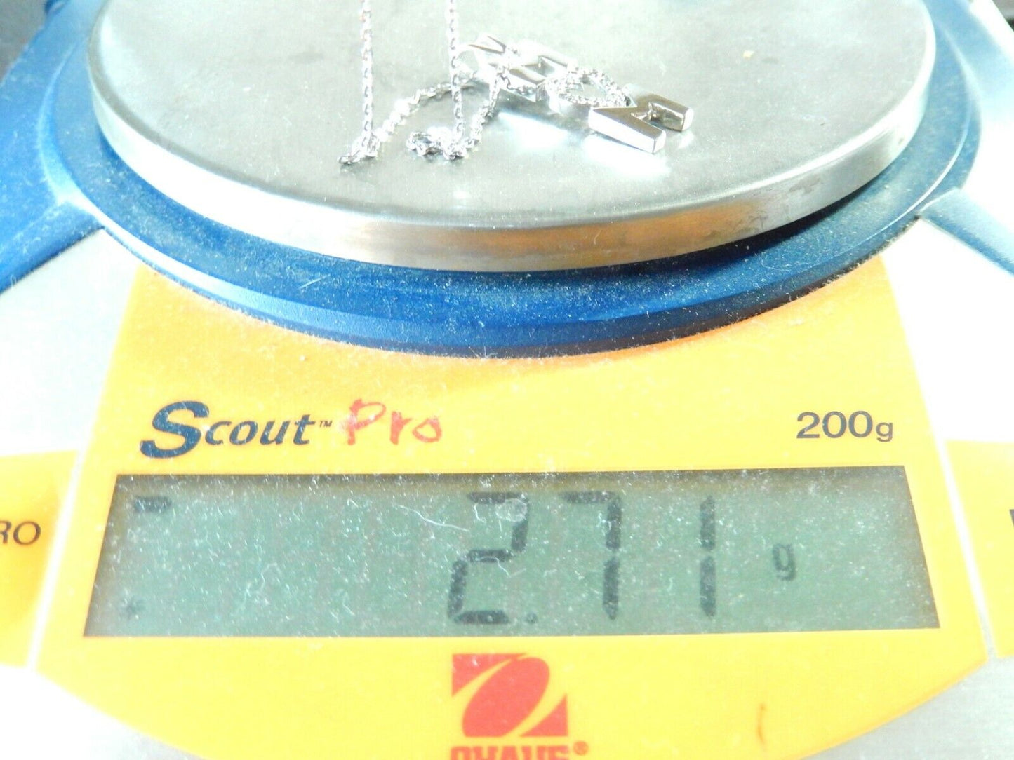*NWT* 10Kt White Gold Mom Heart 7 Diamond Pendant w/18" Chain