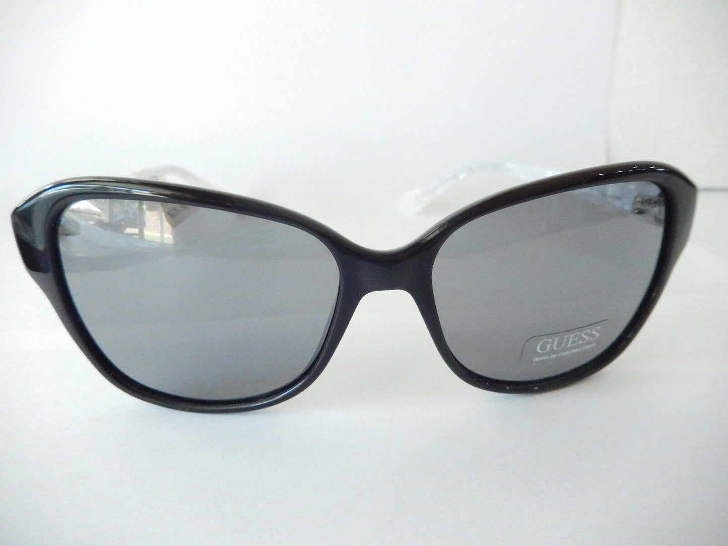 NWT $179 Guess GU 7355 BKWHT-3 Z05 Black White Gray Gradient 55mm Sunglasses