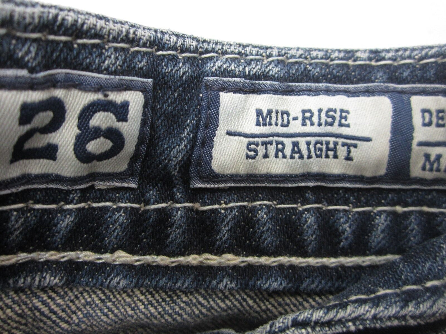 NWT Miss Me Embellised Women’s Mid Rise Straight Leg Jeans MW7111T Sz 26 x 33.5"