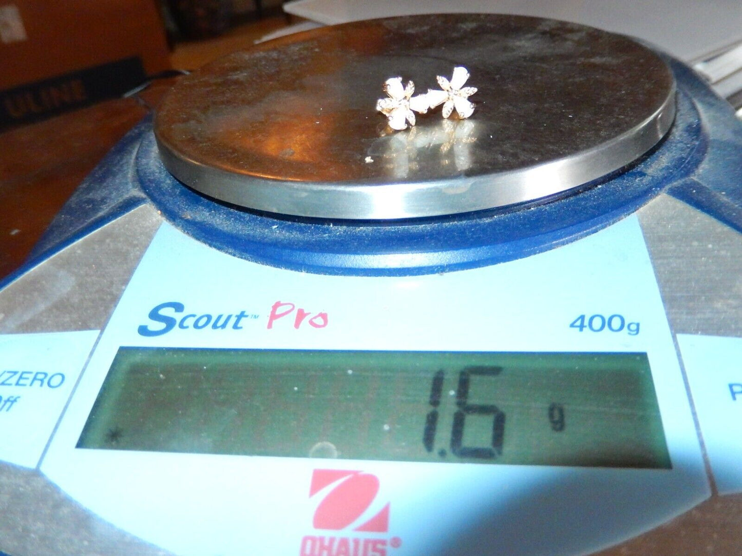 *VINTAGE* 14k Yellow Gold Flower and Opal Stud Earrings