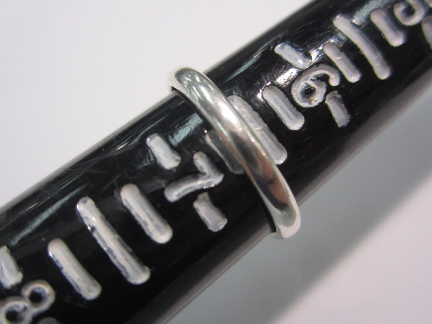 JAMES AVERY **RETIRED STERLING SILVER OPEN ICHTHUS RING** SIZE 6.5