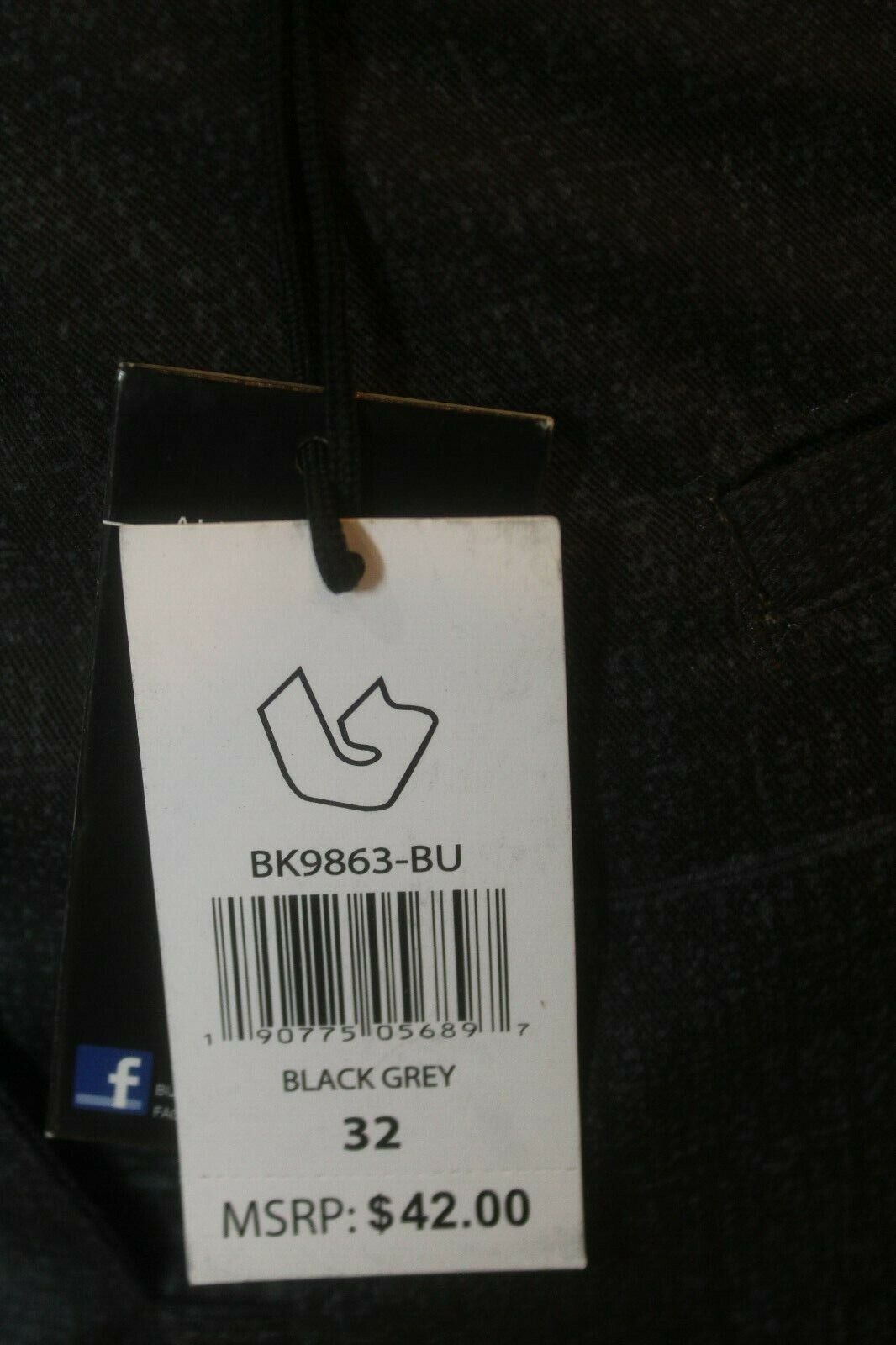 *NWT* $42. Burnside Mens Black Gray & White Plaid 5 Pocket Casual Shorts Sz 32