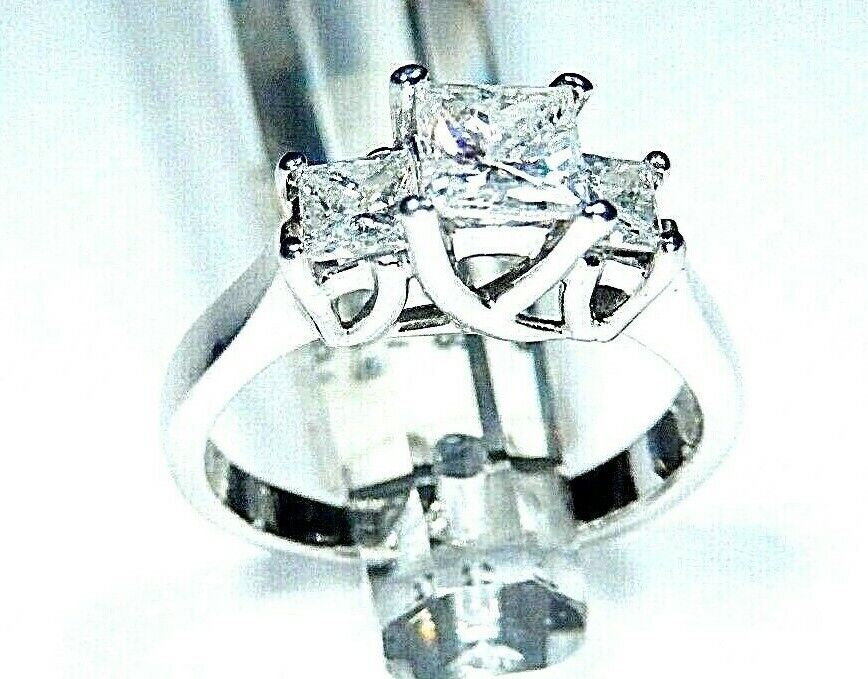 *VINTAGE* 18KT White Gold 1CT Three Stone Princess Cut VS Diamond Ring Size 6.5