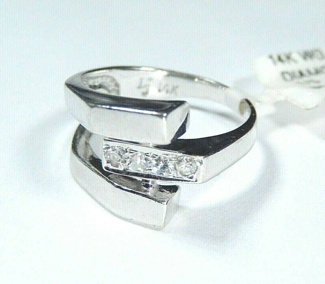 *VINTAGE* 14K WHITE GOLD 1/5CT NATURAL DIAMOND LADIES RING Size 4.25