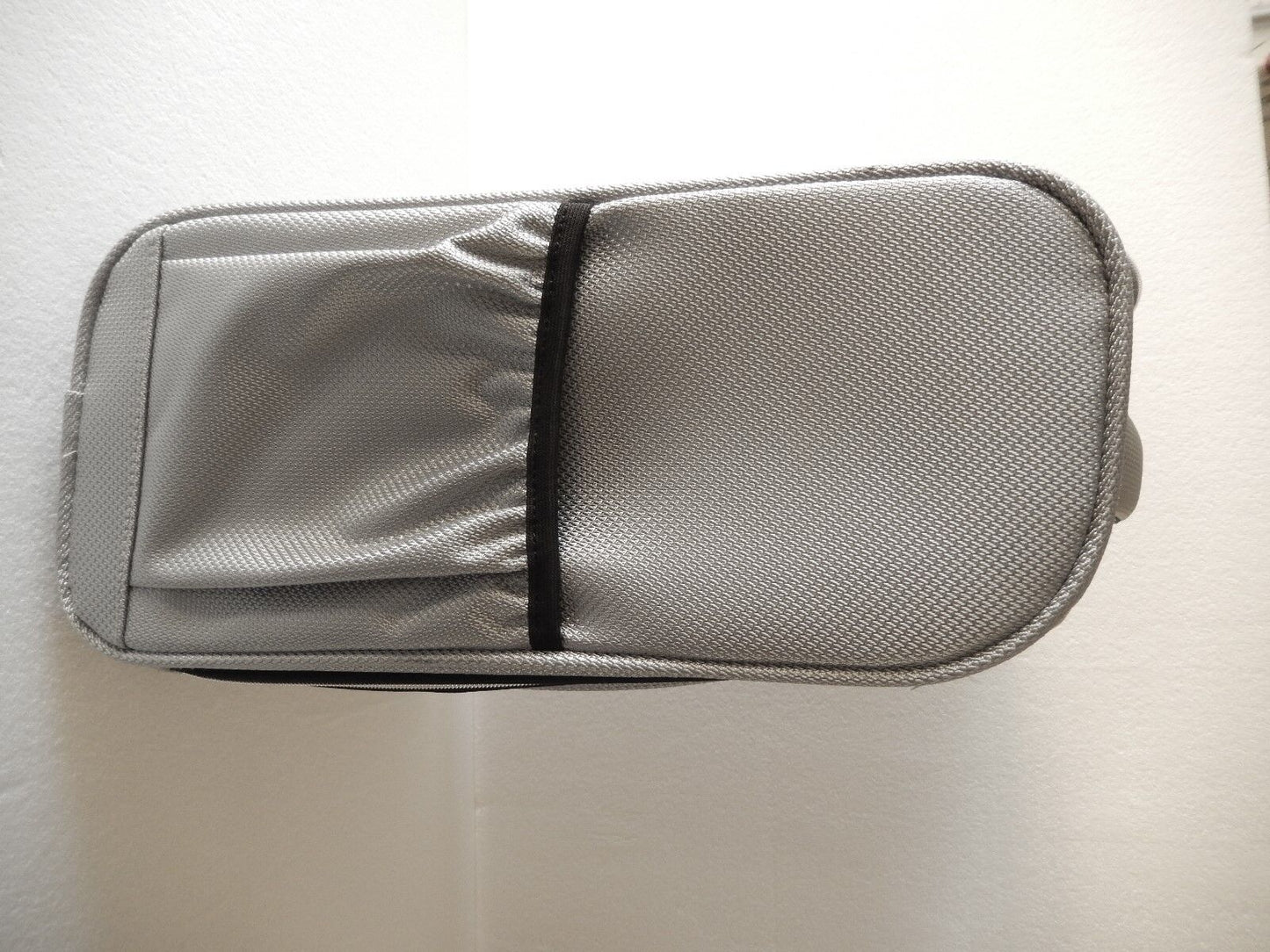 Kenneth Cole Reaction Lincoln Square 1680d Polyester 2-Wheel Underseater Silver