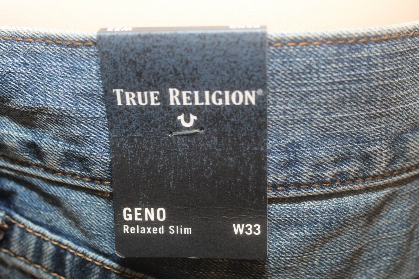 * NWT* $199. TRUE RELIGION GENO SLIM RELAXED WITH NO FLAP JEANS SIZE W33 x L33