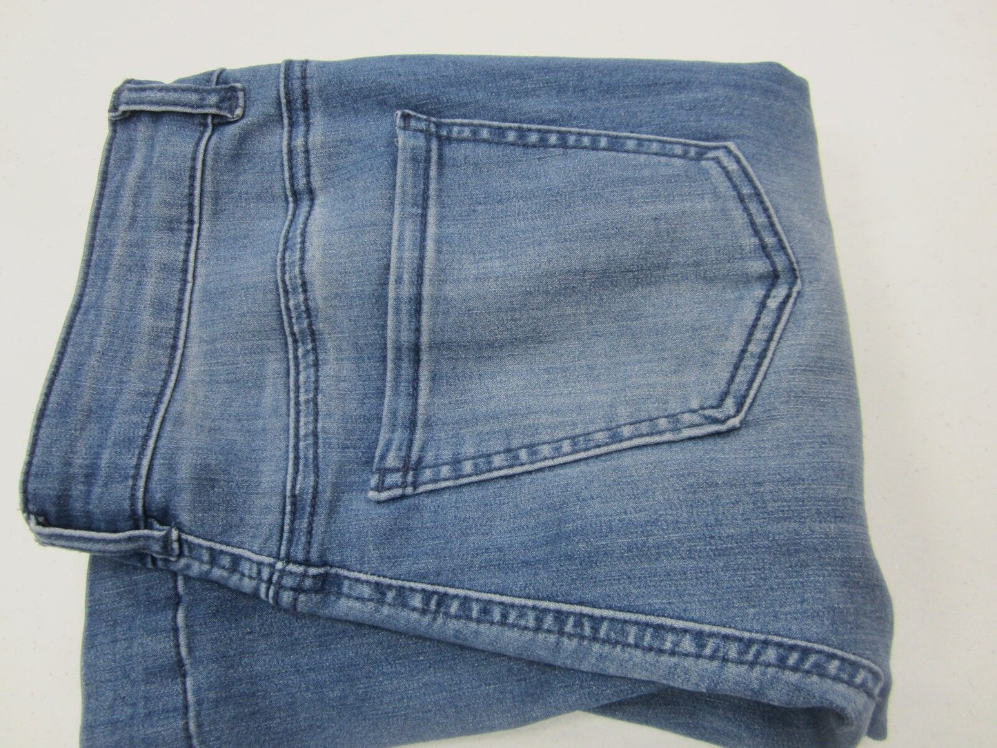 NWT WOMEN'S REFUGE FLARE LEG MEDIUM BLUE STRETCH JEANS SIZE 8 x 31L