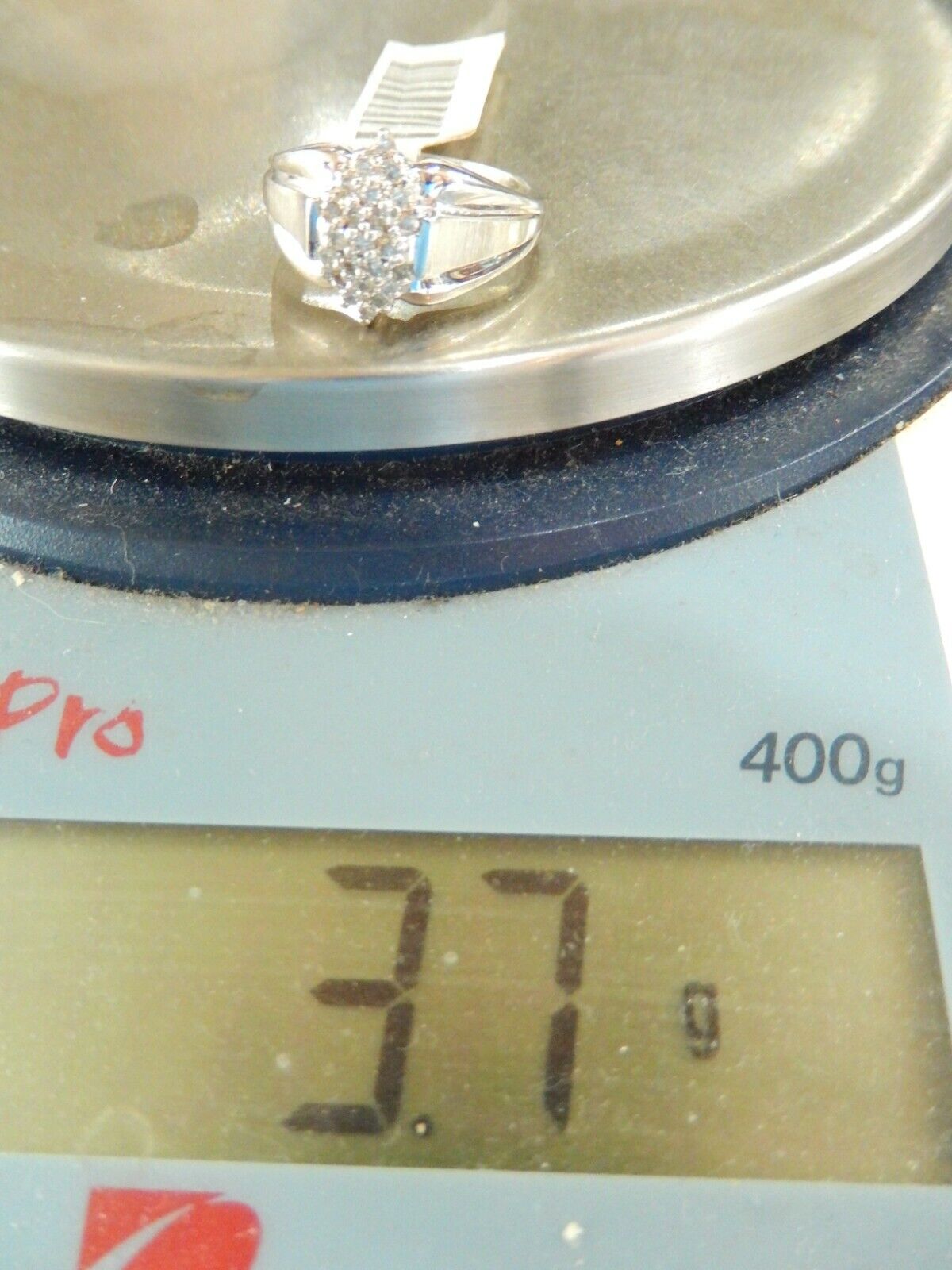 *NWT* 10K White Gold .25ct Round Cut Cluster Diamond Ring Size 6.75