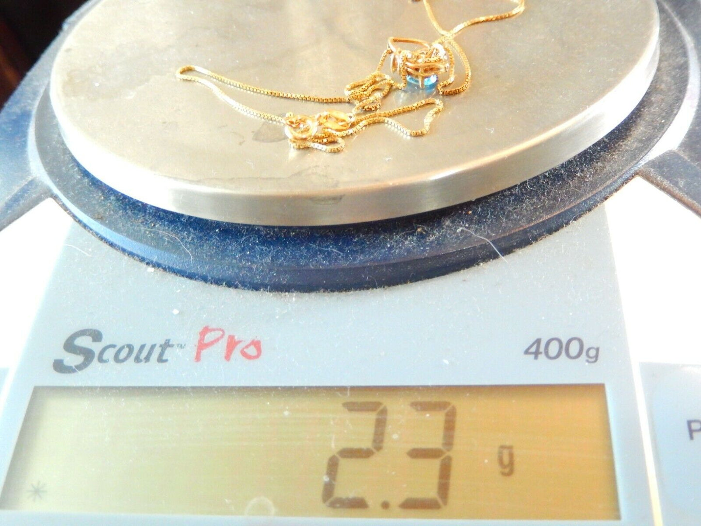 *VINTAGE* 10k Yellow Gold Oval Blue Topaz And Diamond Pendant with 18" Chain