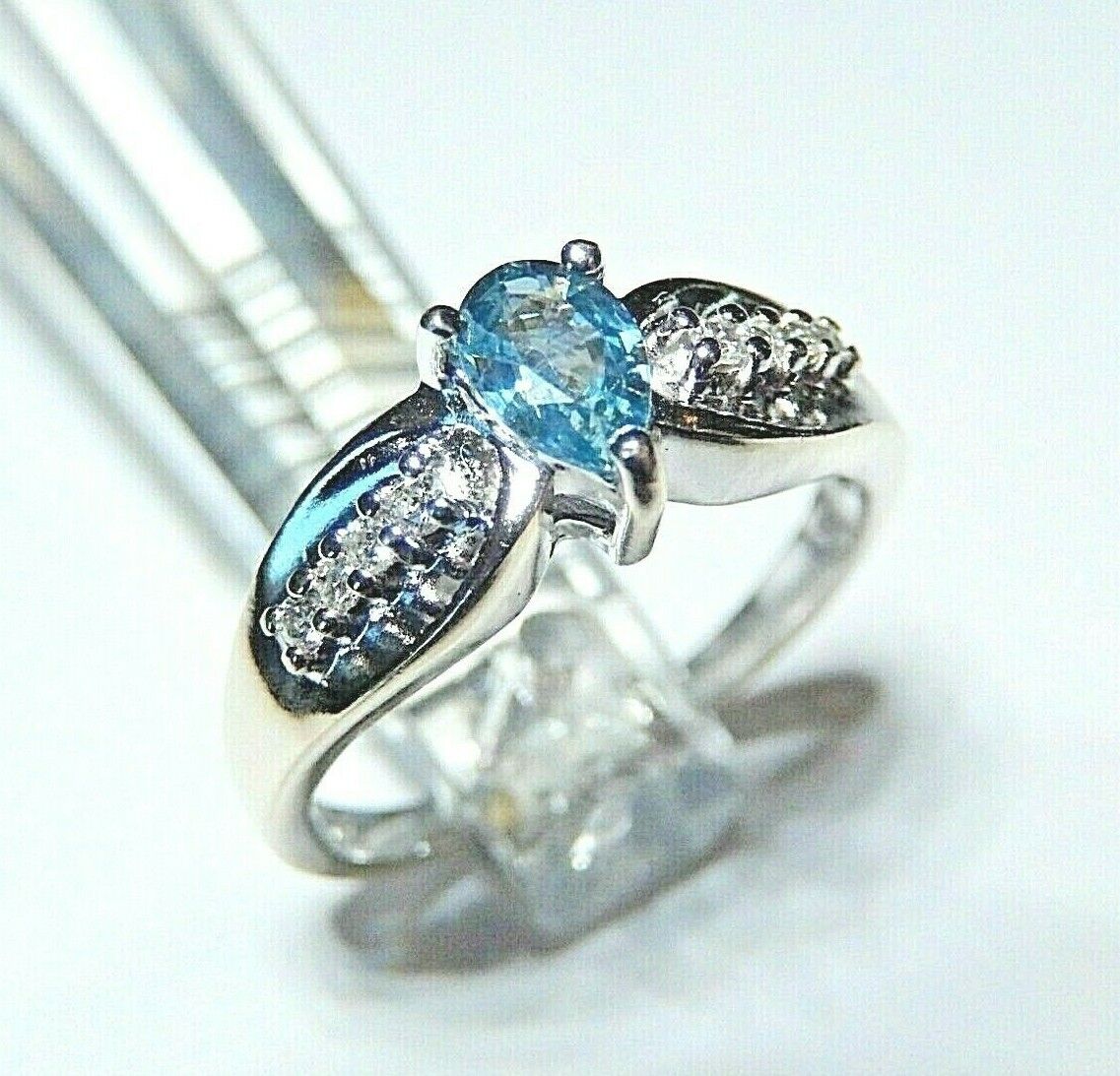 *NWT* 14K White Gold London Blue Topaz & Six Diamond Ring Size 7.25