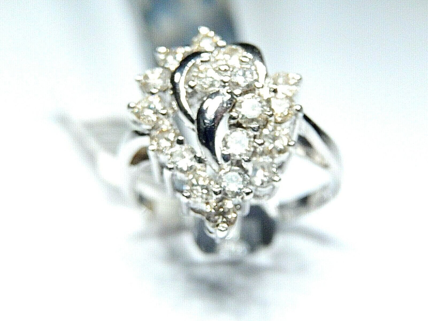 14K WHITE GOLD 3/4CT ROUND NATURAL VS DIAMOND CLUSTER LADIES RING SZ 7.25