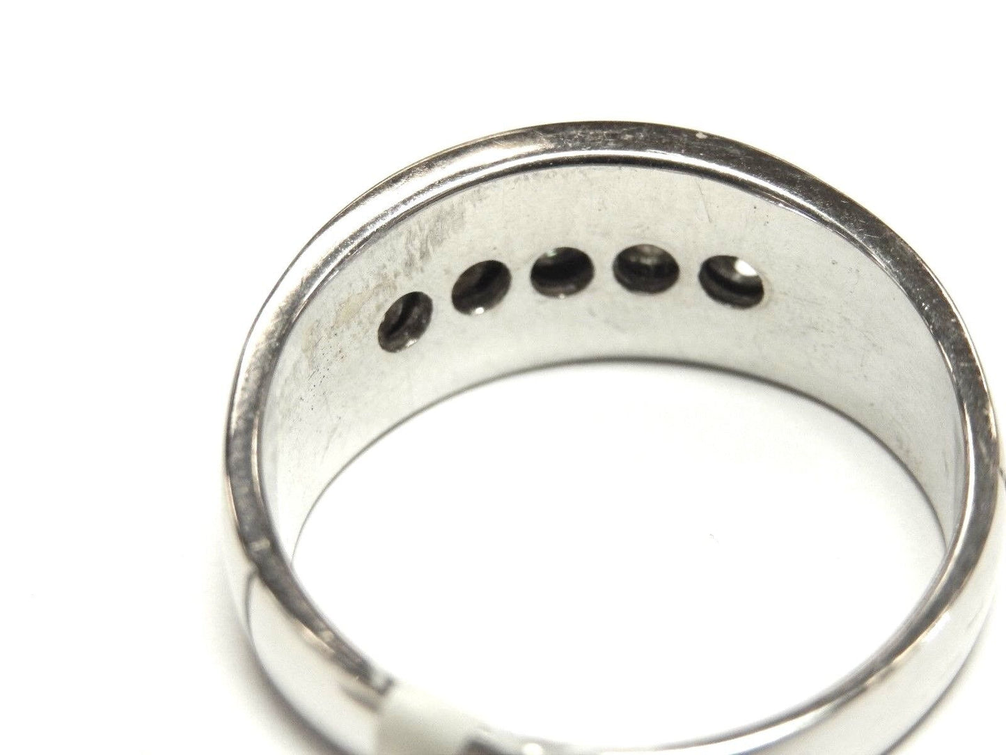 Men's White Gold Natural 5 Diamond Wedding Ring Approx. Size 10.5