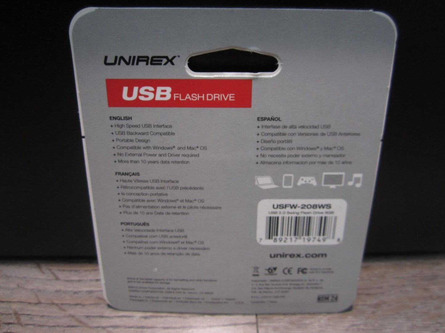 Unirex USFW-208WS Swing 8GB USB 2.0 Flash Drive - WHITE