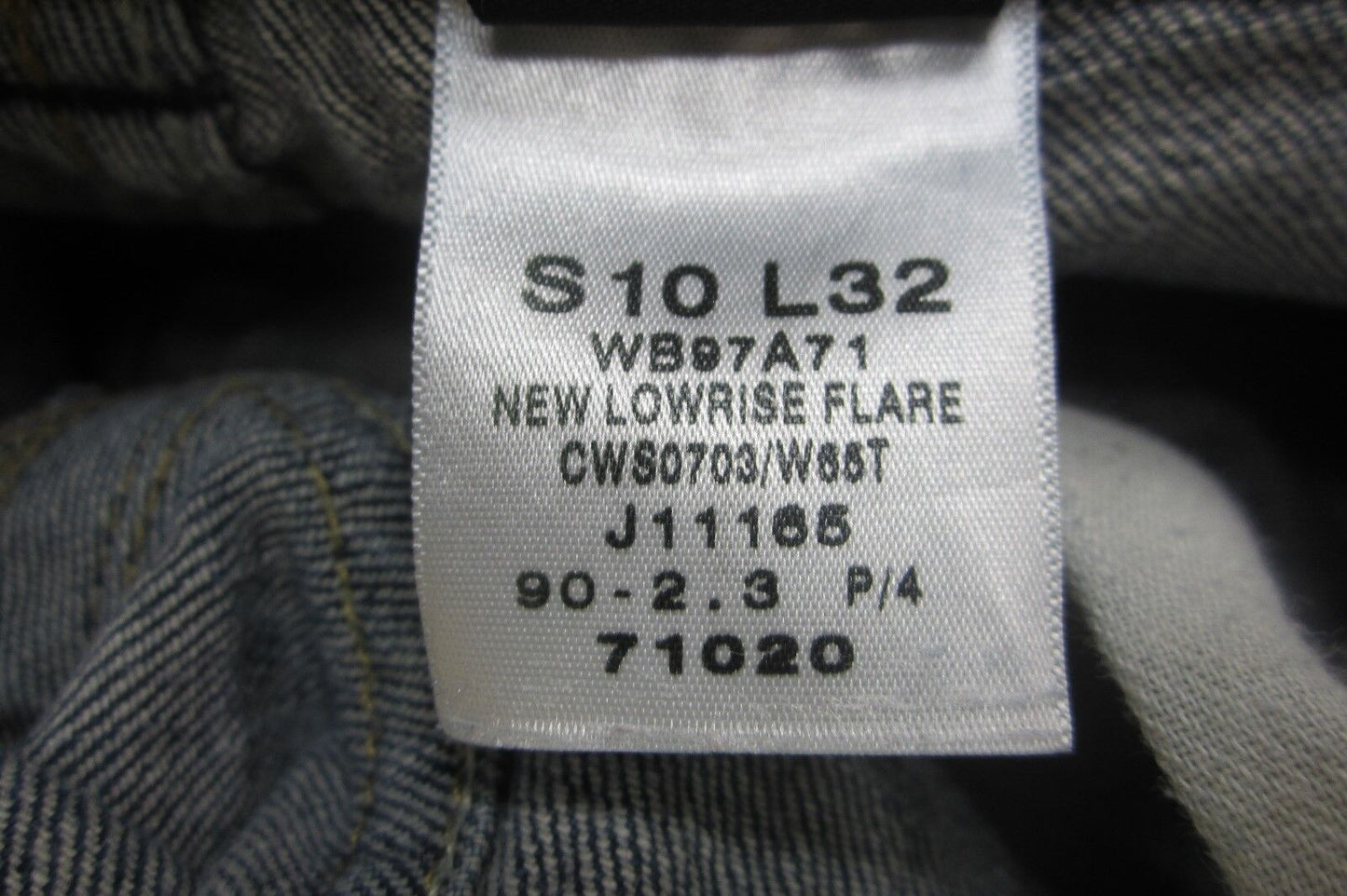 *NICE* Calvin Klein Women's Low Rise Flare Boot Cut Jeans Size 10 x L32