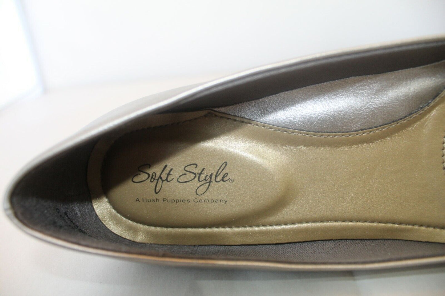 *NIB* Soft Style by Hush Puppies Women's Darlene Flat - Size 11 Medium