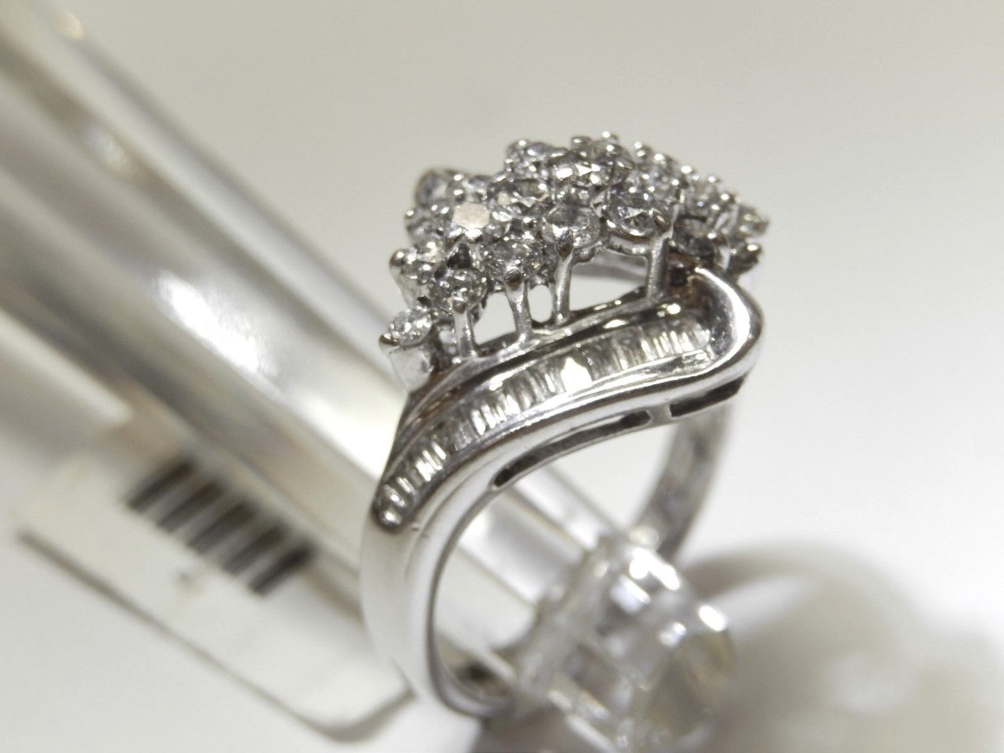 10K White Gold Round & Baguette 1Ct Natural VS Diamond Cluster Ring Size 7.5