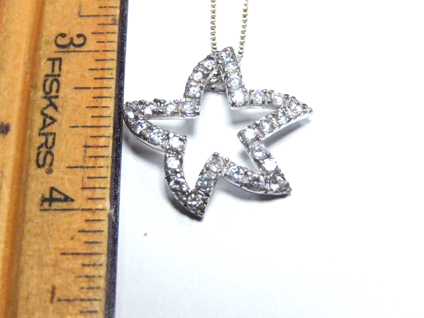 *VINTAGE* Sterling Silver CZ Starfish Pendant w/ 18" Sterling Box Chain