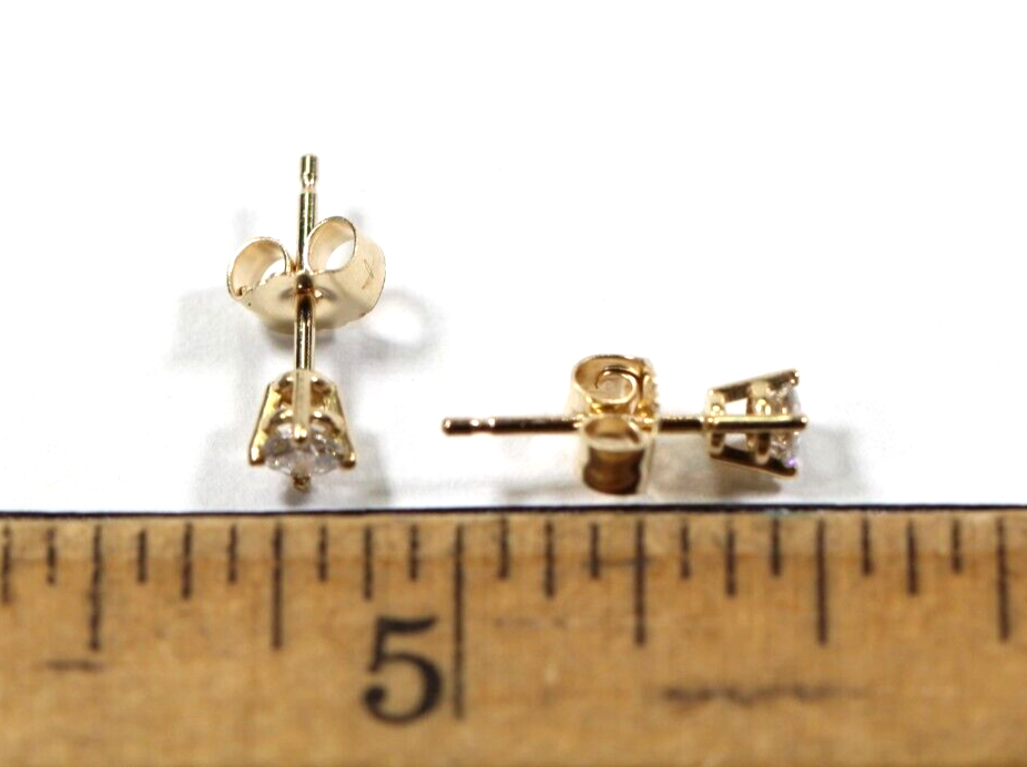 *New!! Solid 14K Yellow Gold .23 CT TW Natural Diamond SI-2 / G-H Stud Earrings